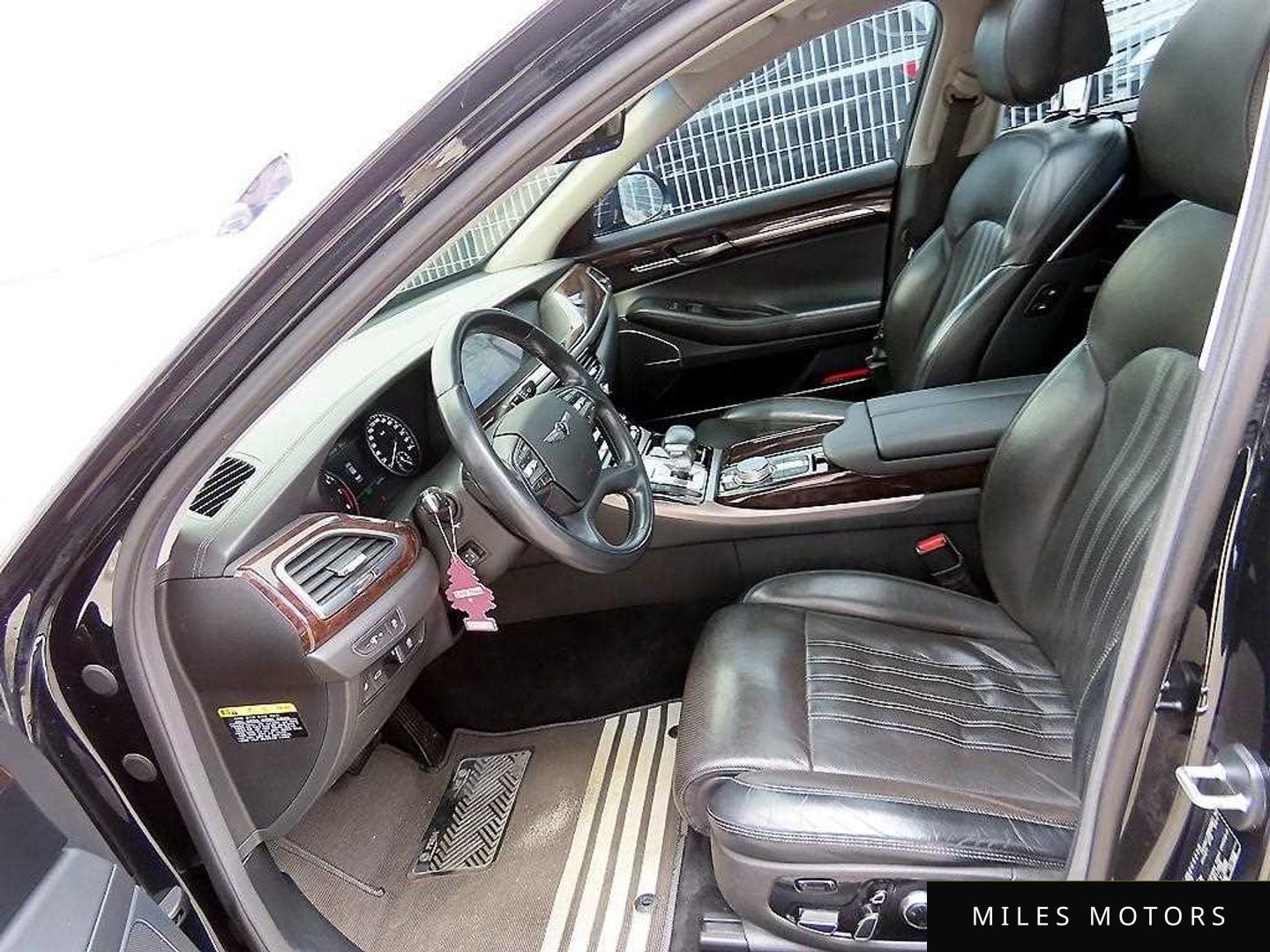 Genesis EQ900 2016 — миниатюра 5