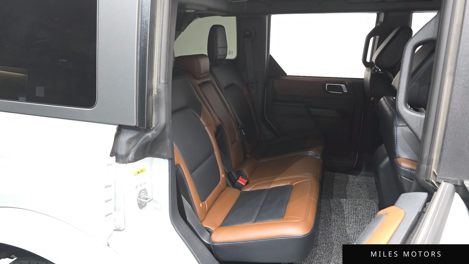 Ford Bronco 2024 — миниатюра 15