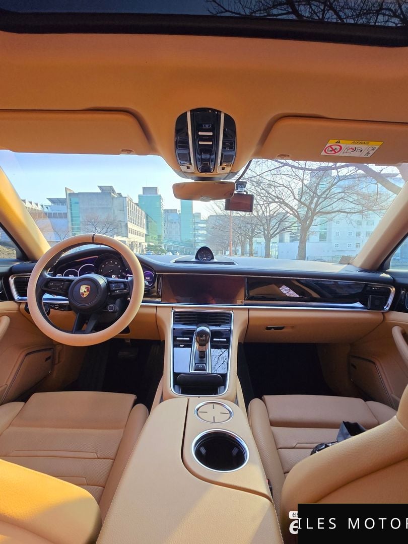 Porsche Panamera 2023 — миниатюра 6
