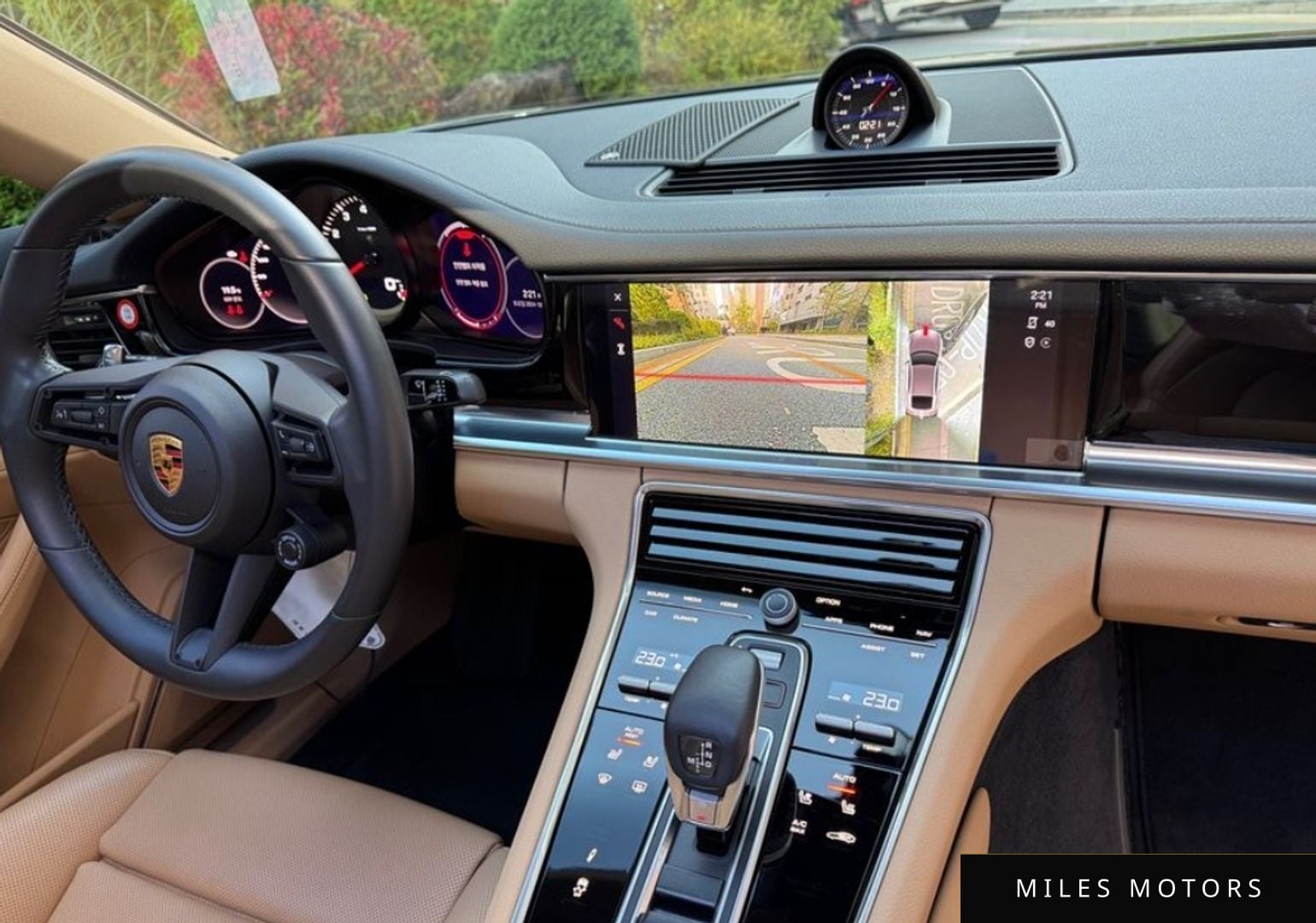 Porsche Panamera 2023 — миниатюра 7