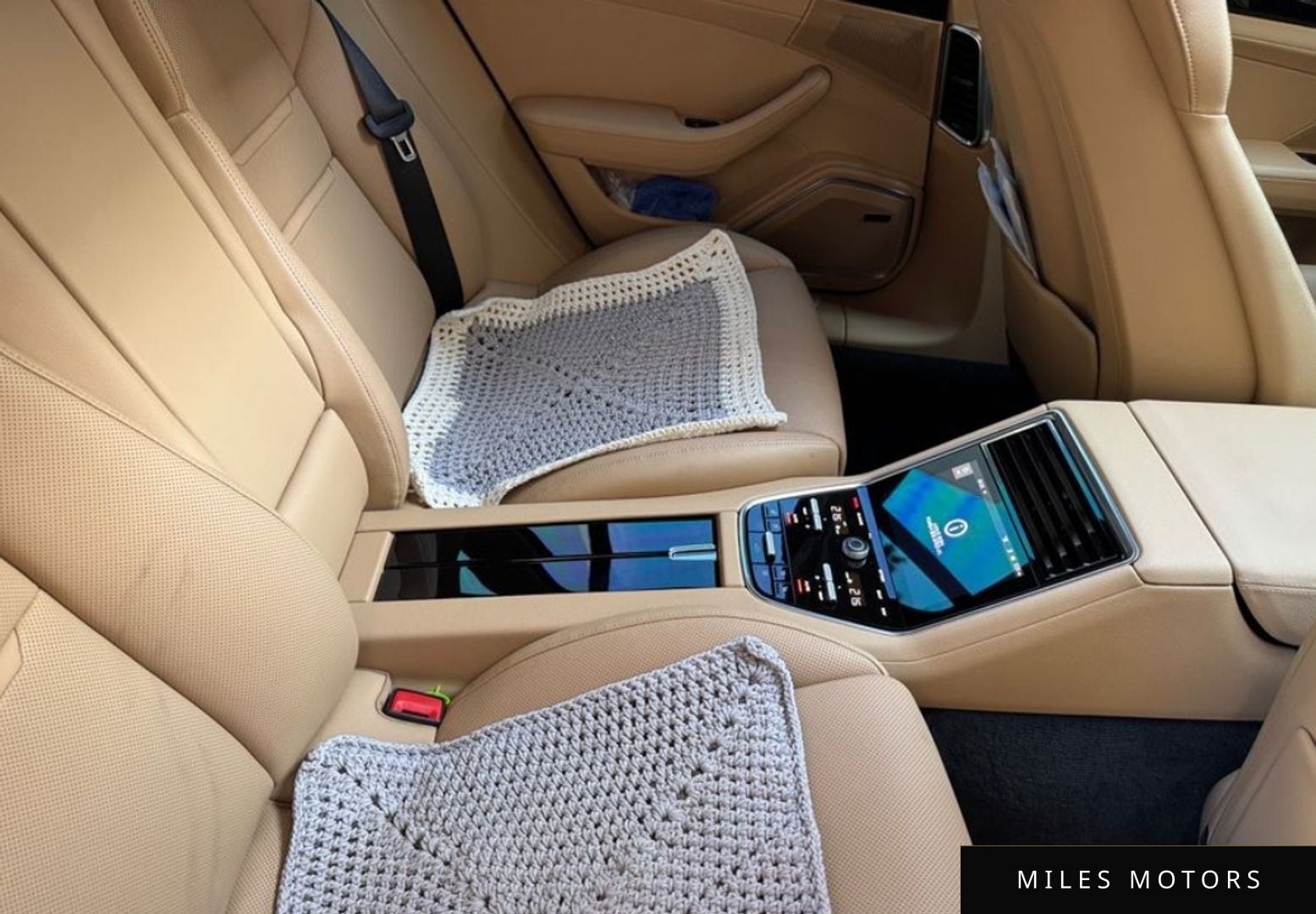 Porsche Panamera 2023 — миниатюра 8