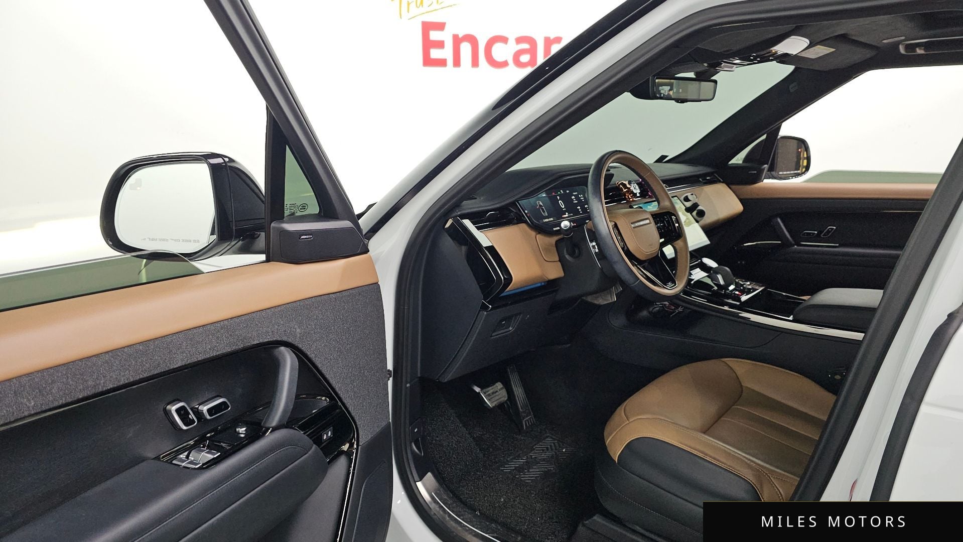 Land Rover Range Rover Sport 2023 — миниатюра 10