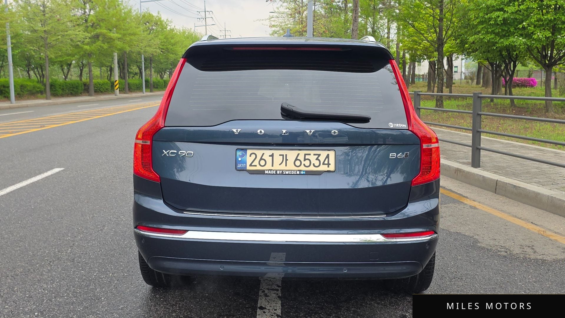 Volvo XC90 2023 — миниатюра 4