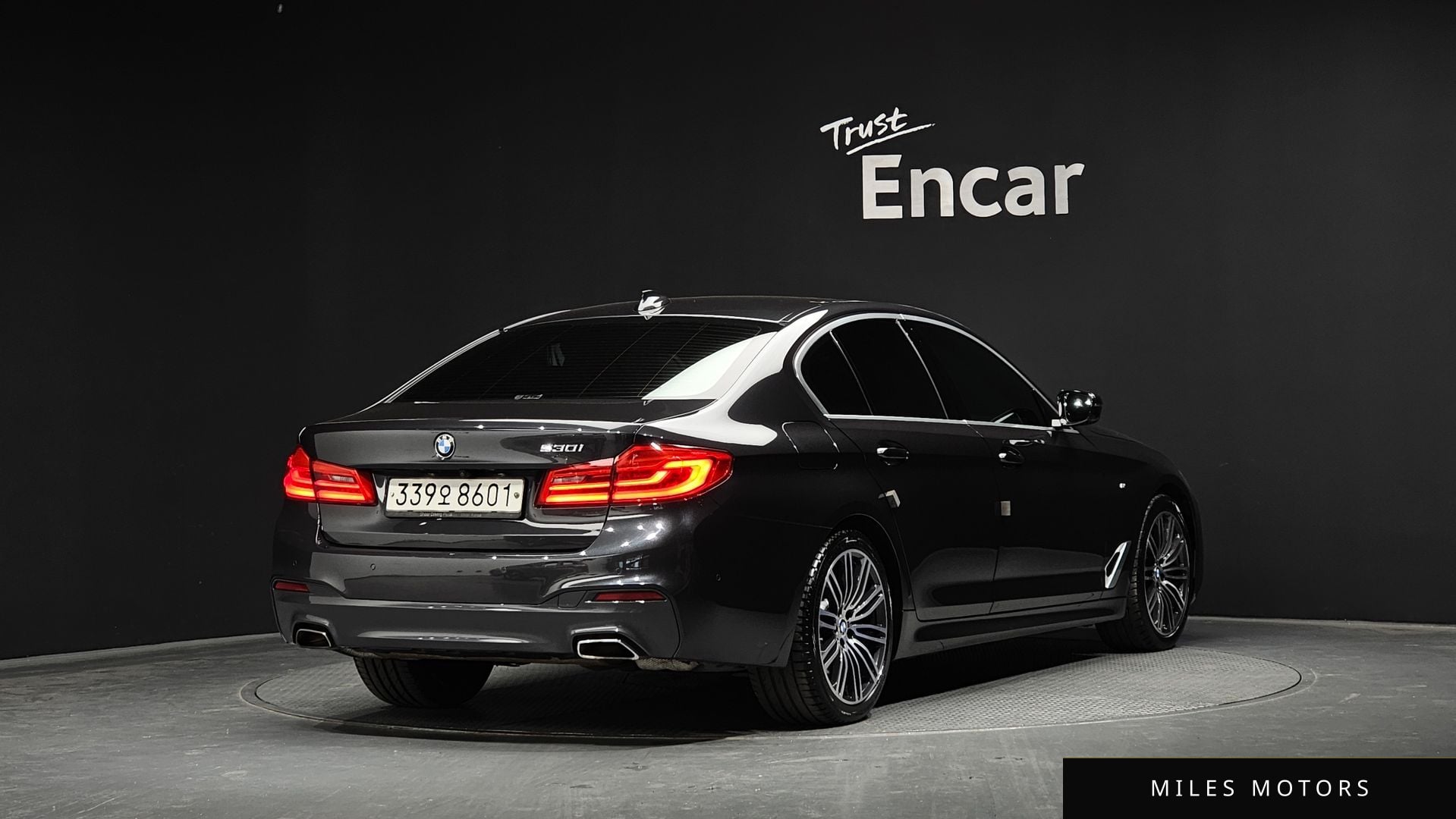 BMW 5시리즈 (G30) 2019 — миниатюра 2