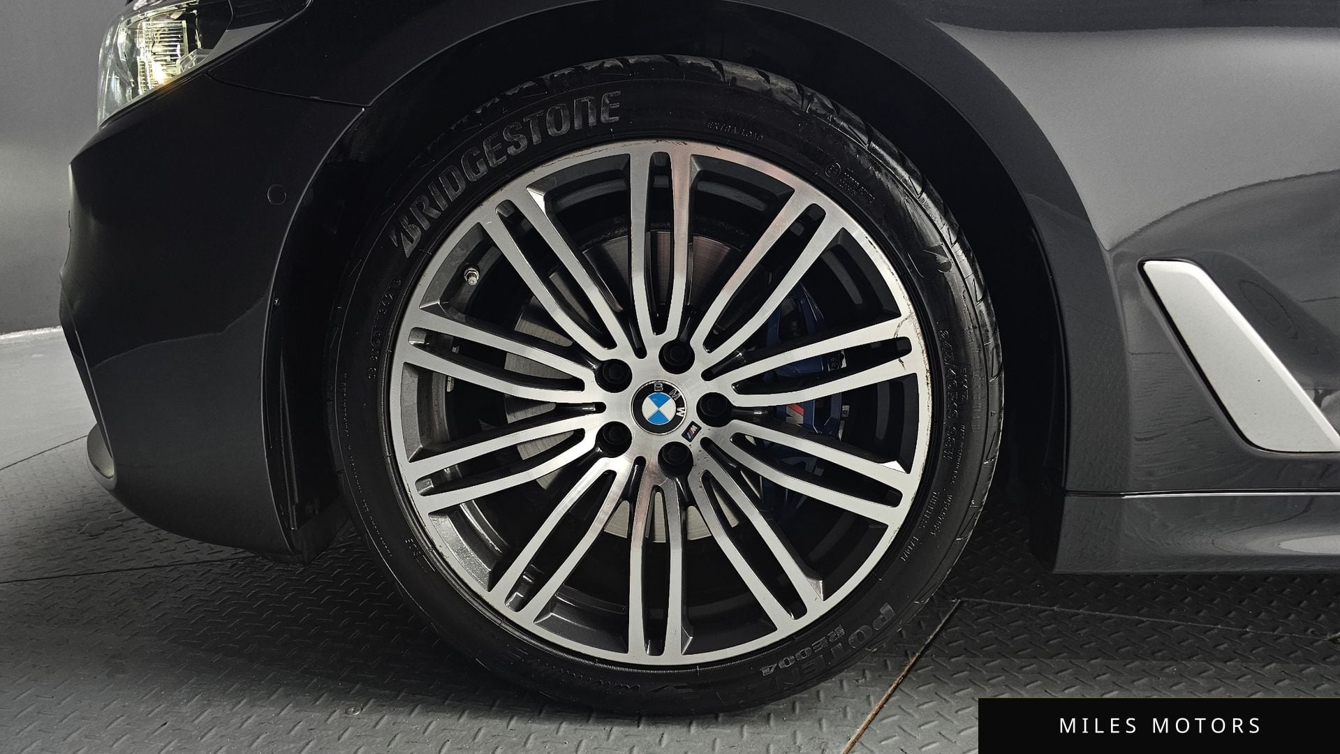 BMW 5시리즈 (G30) 2019 — миниатюра 5