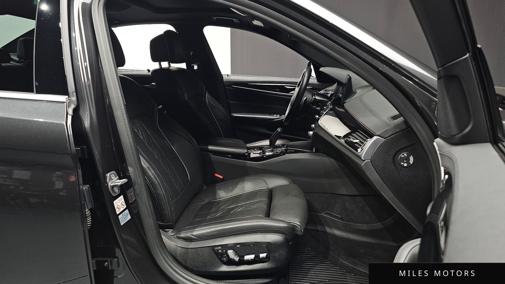 BMW 5시리즈 (G30) 2019 — миниатюра 13
