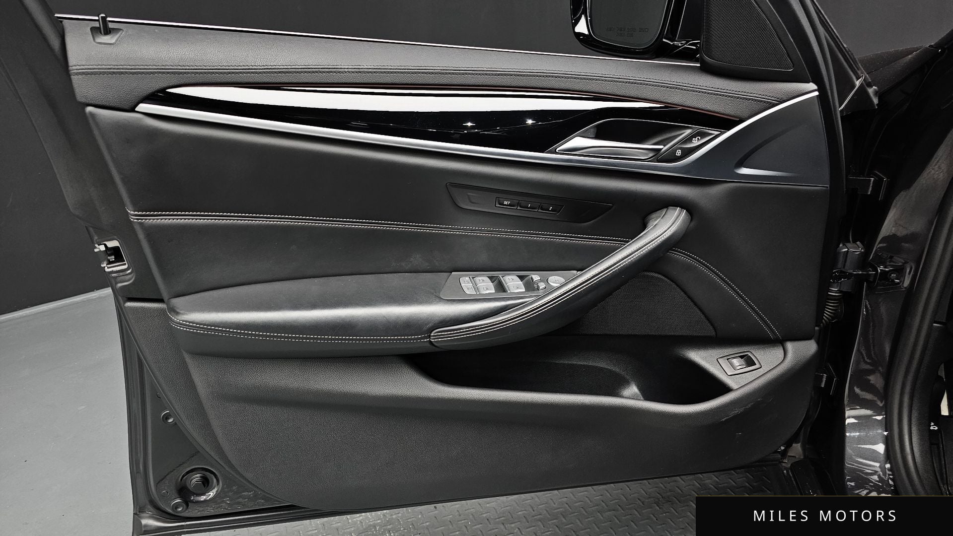 BMW 5시리즈 (G30) 2019 — миниатюра 14