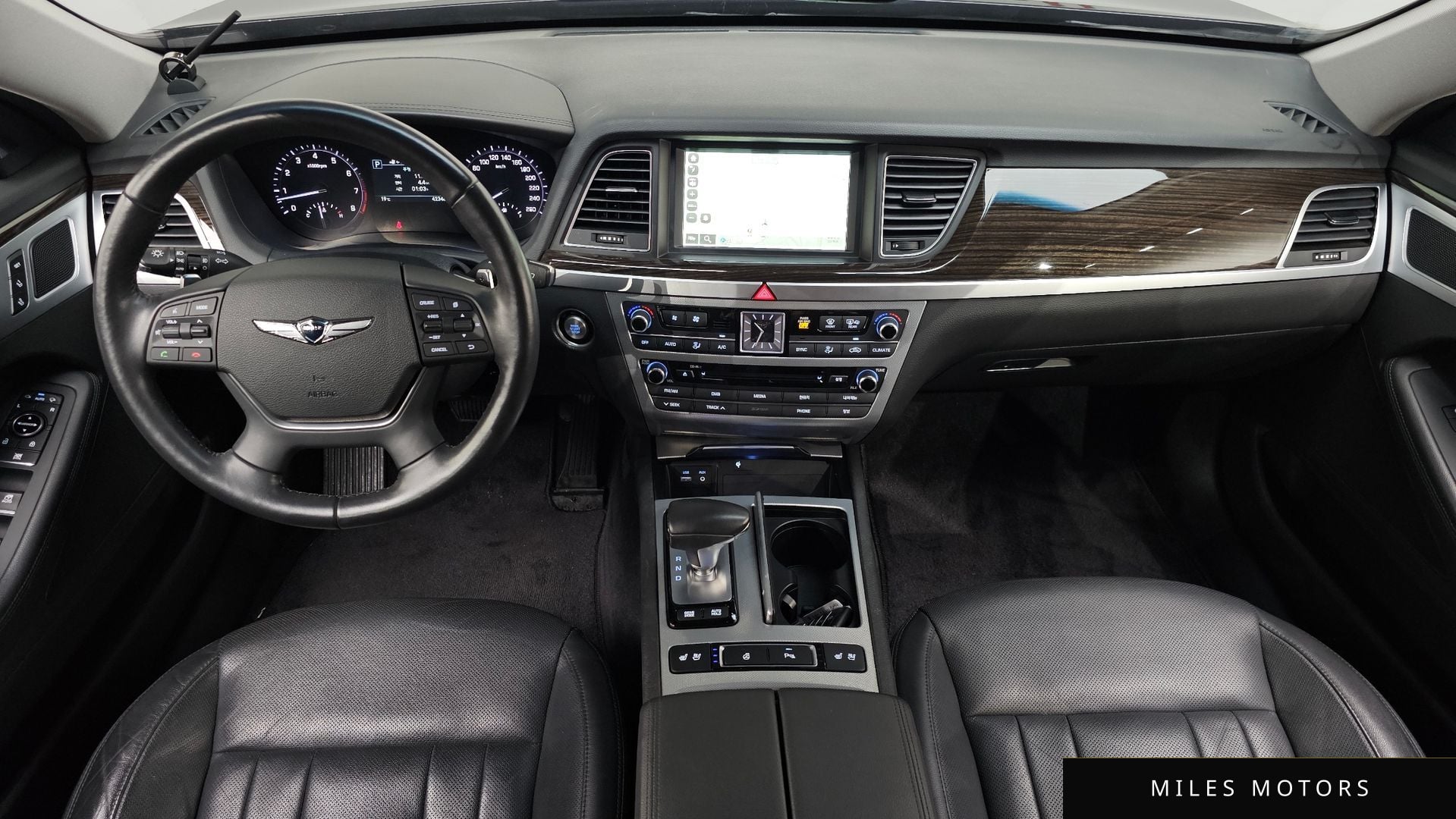 Genesis G80 2017 — миниатюра 10
