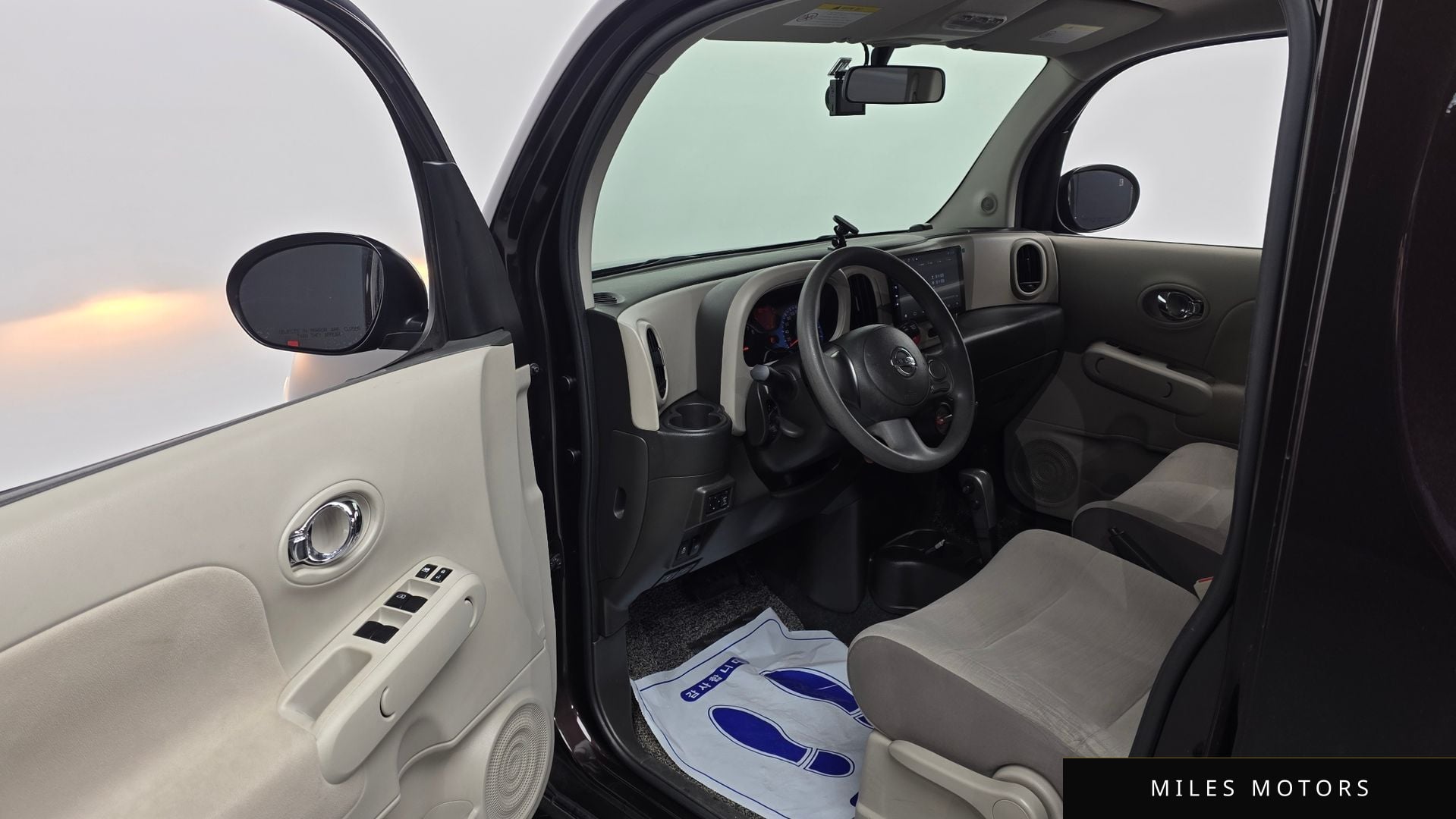 Nissan Cube 2013 — миниатюра 10