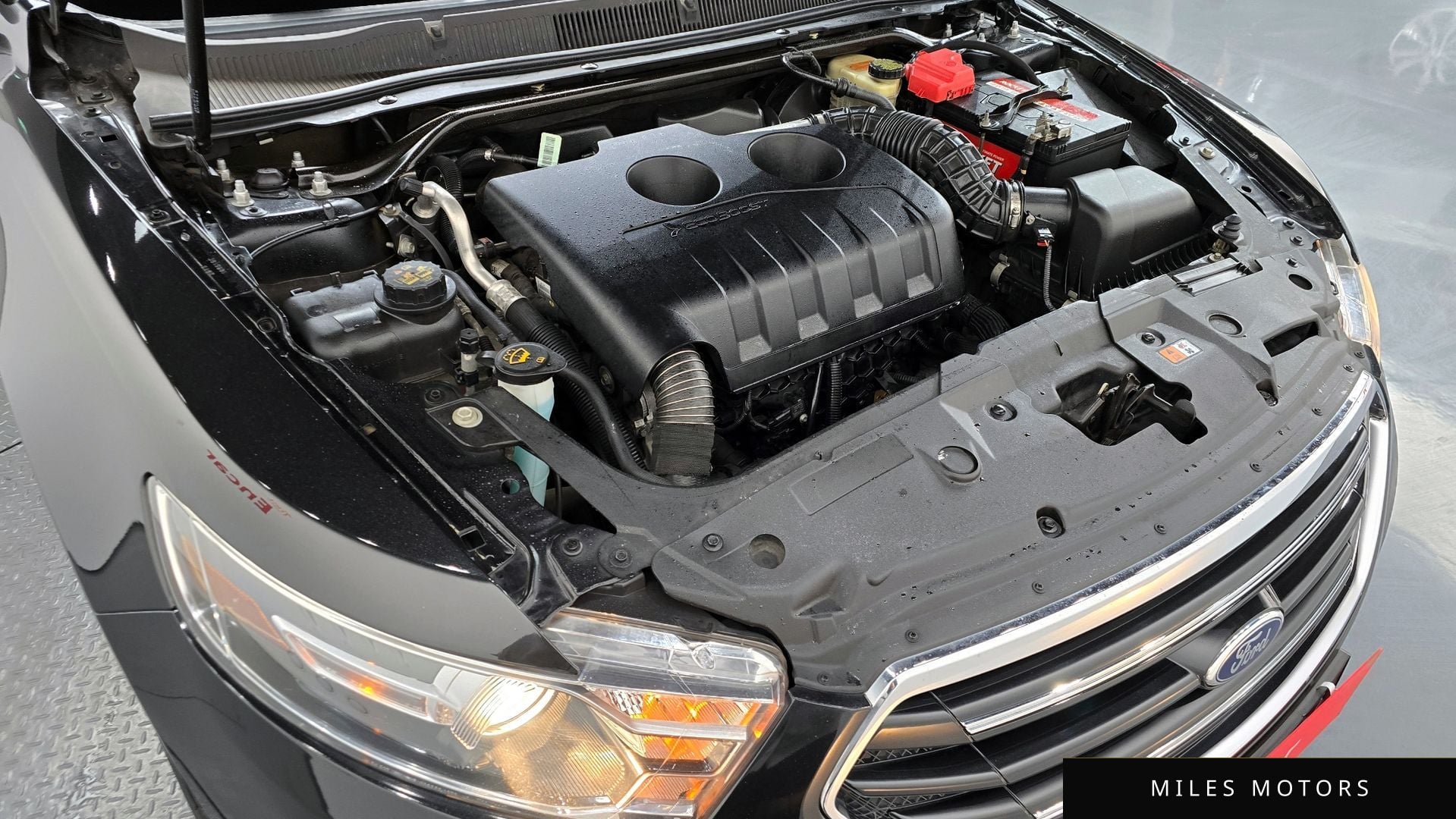 Ford Taurus 2015 — миниатюра 6