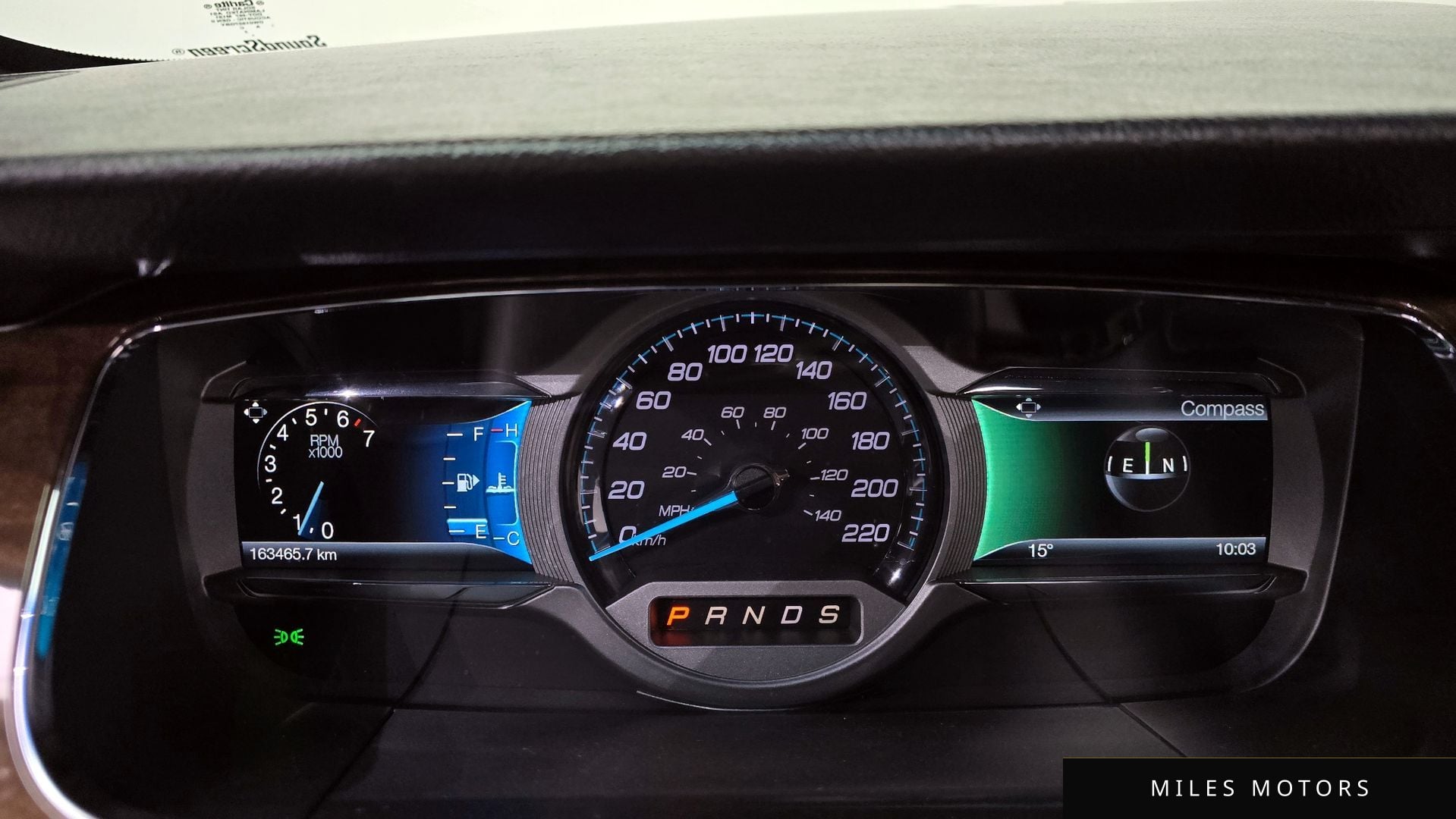 Ford Taurus 2015 — миниатюра 8