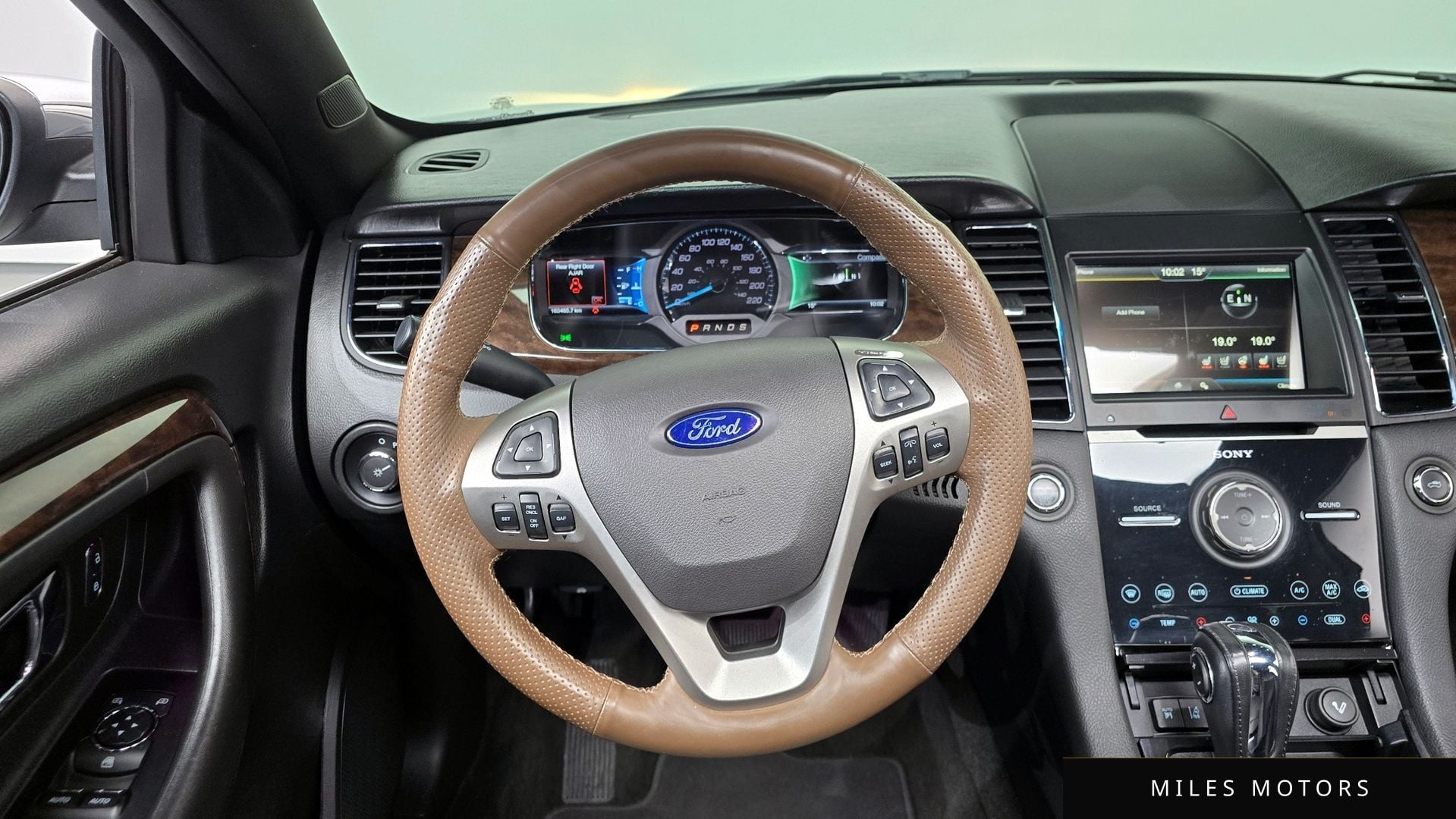 Ford Taurus 2015 — миниатюра 12