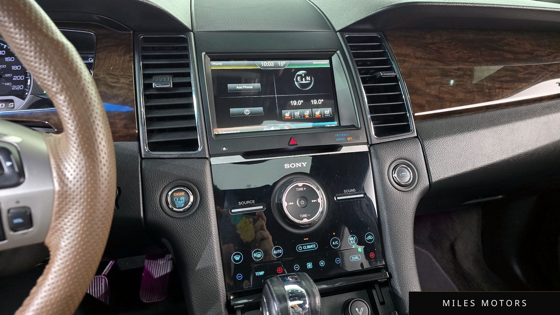 Ford Taurus 2015 — миниатюра 13