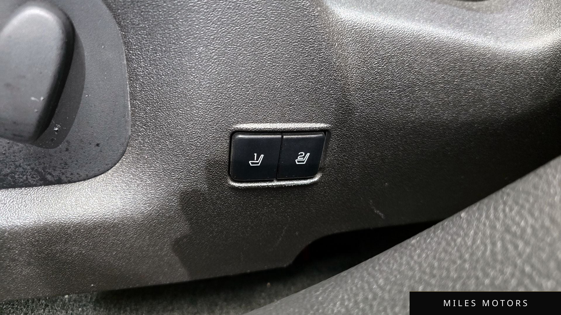 Ford Taurus 2015 — миниатюра 17