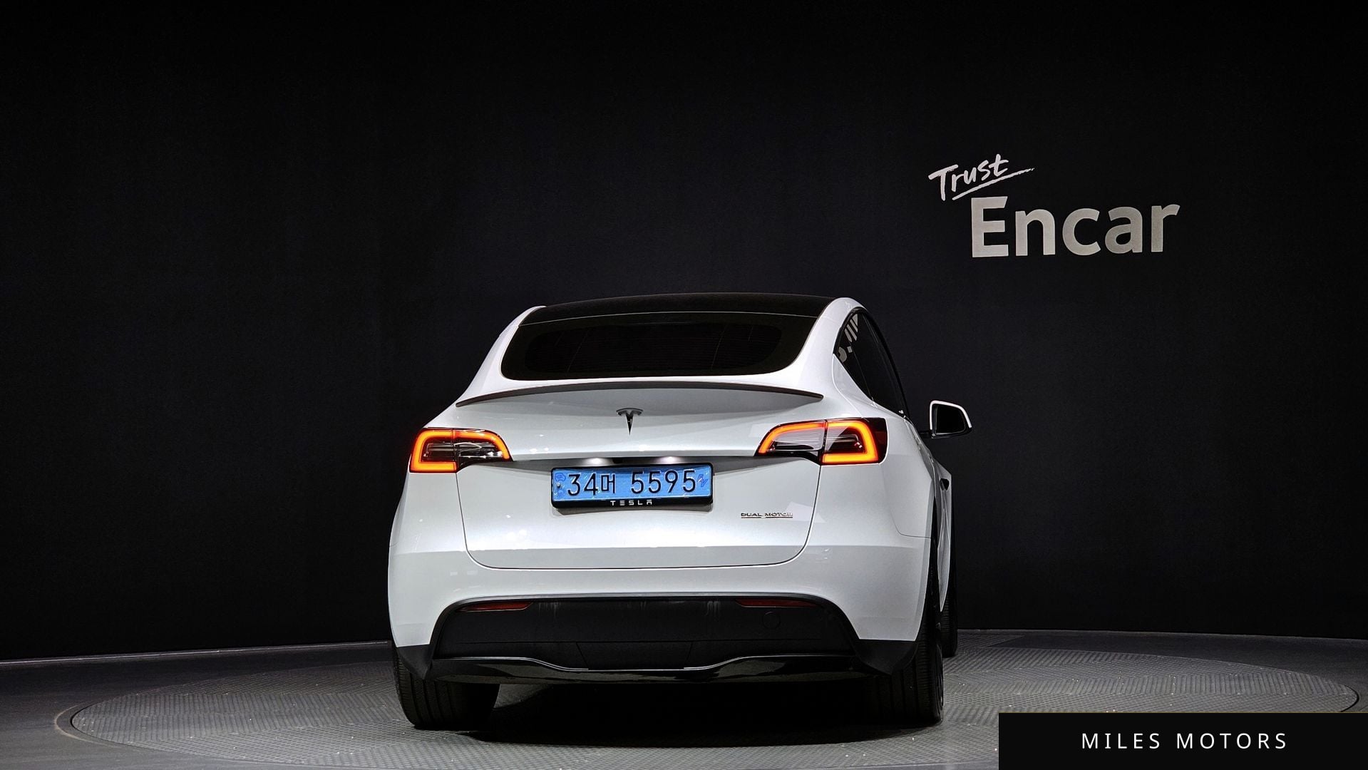 Tesla 모델 Y 2024 — миниатюра 4