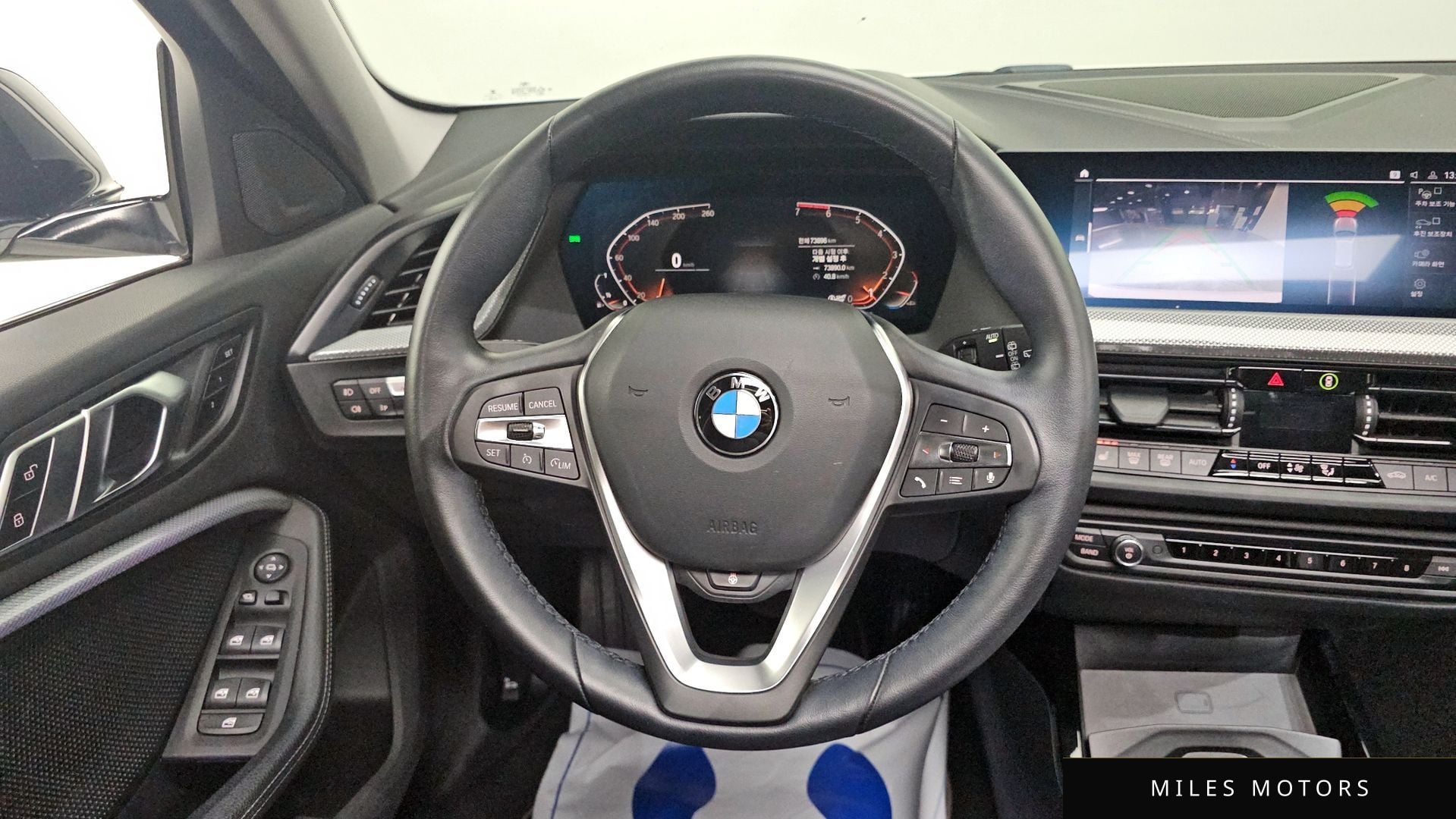 BMW 1시리즈 (F40) 2021 — миниатюра 14