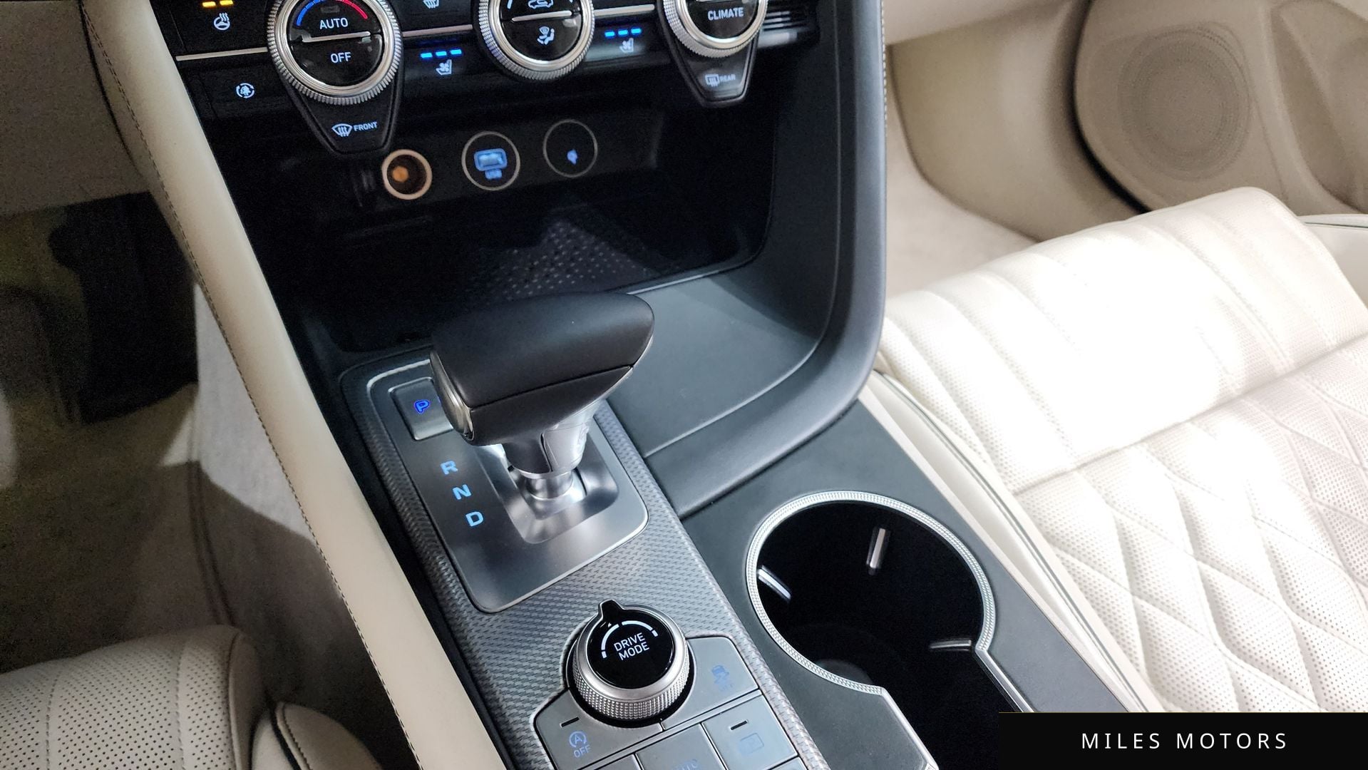 Genesis G70 2023 — миниатюра 12