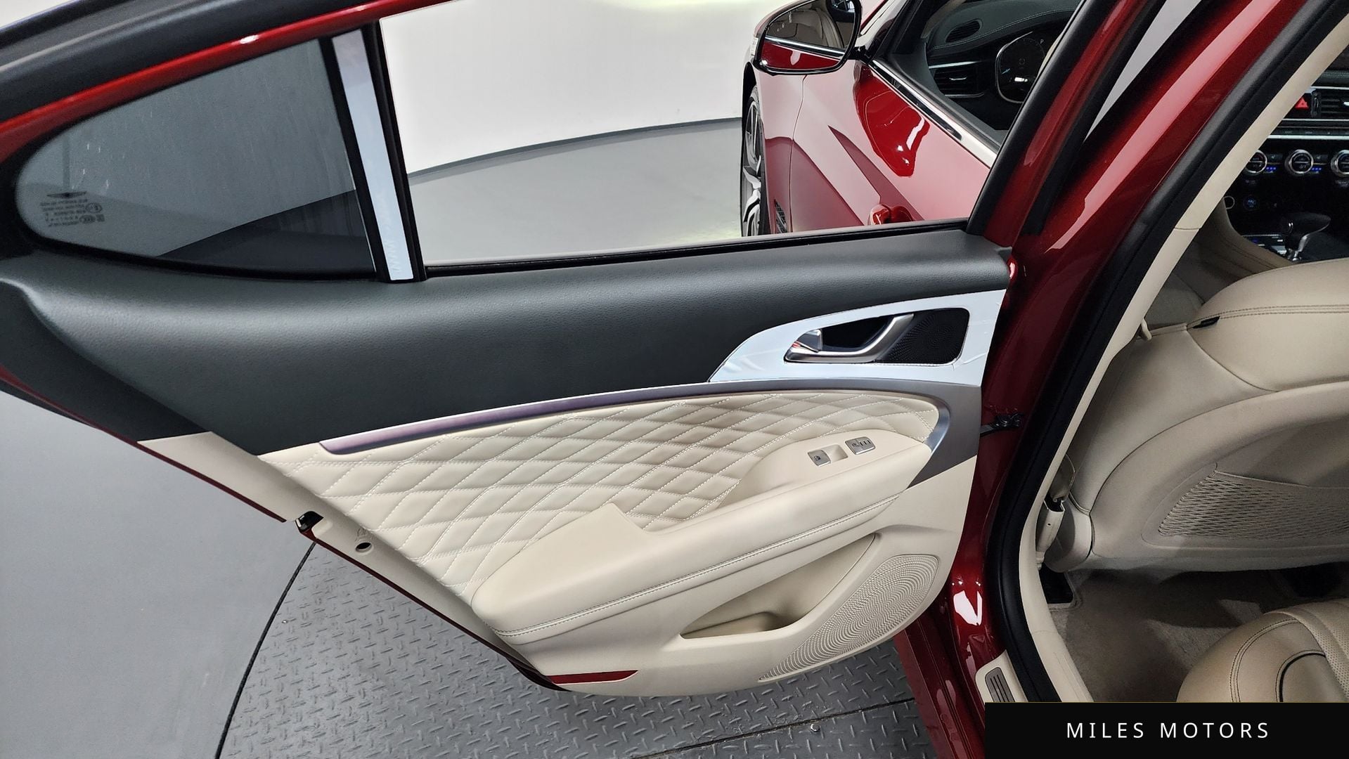 Genesis G70 2023 — миниатюра 15