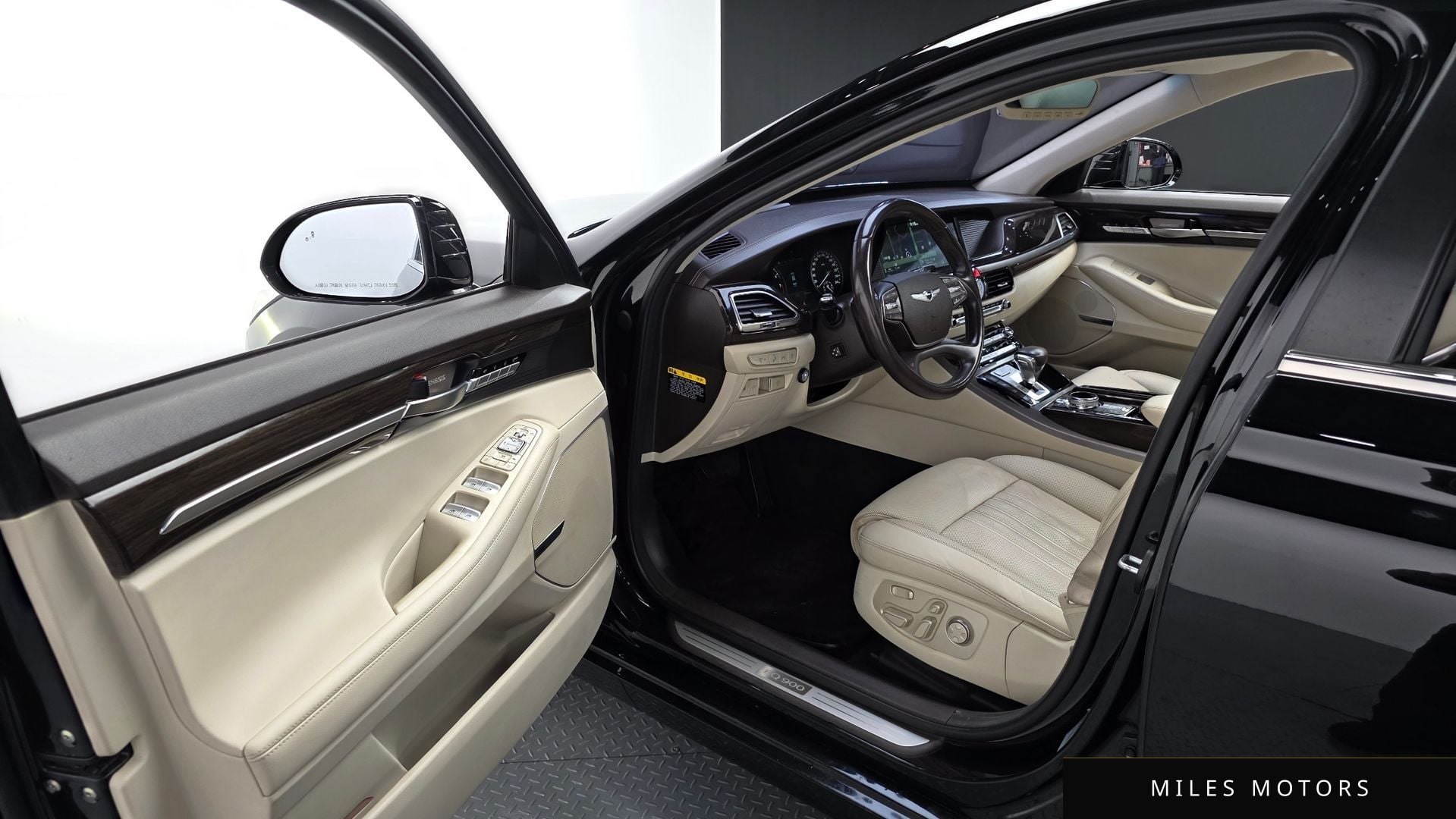Genesis EQ900 2016 — миниатюра 10