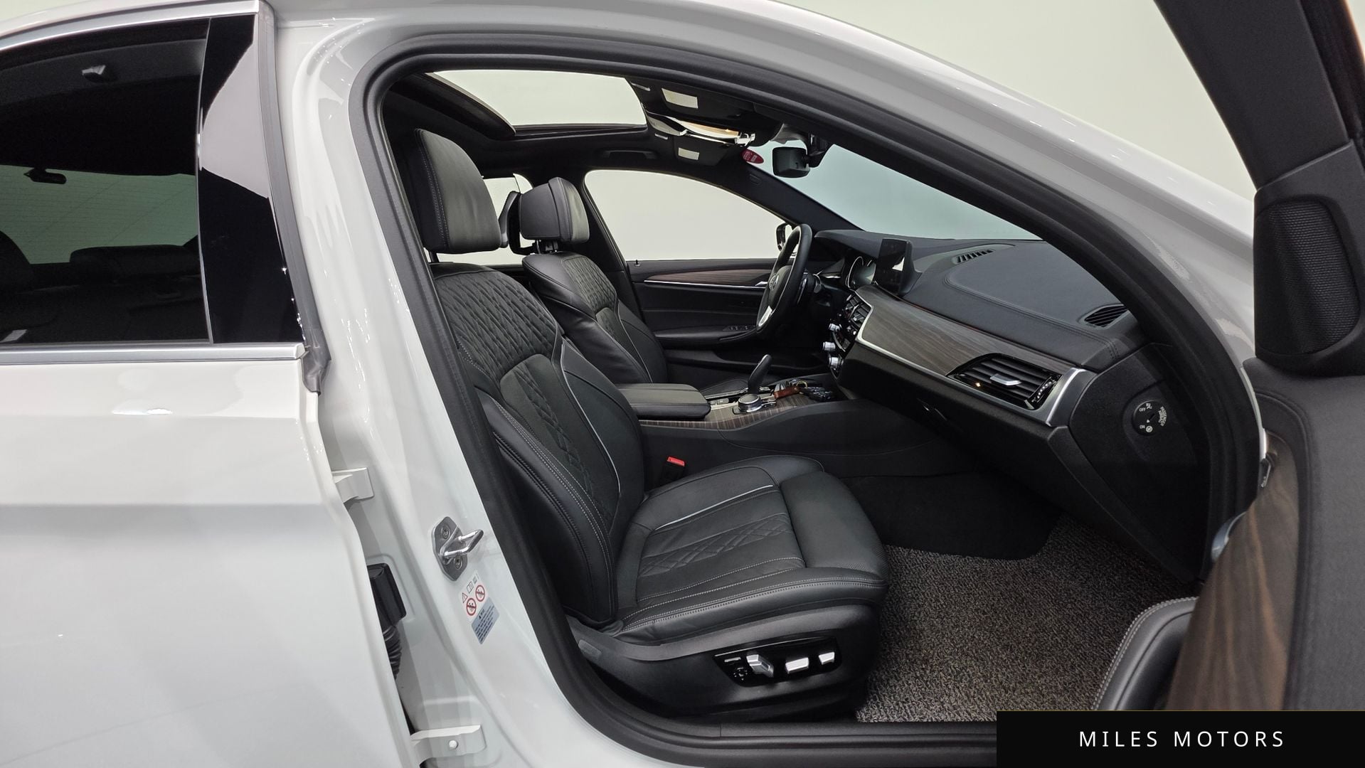 BMW 5시리즈 (G30) 2018 — миниатюра 10