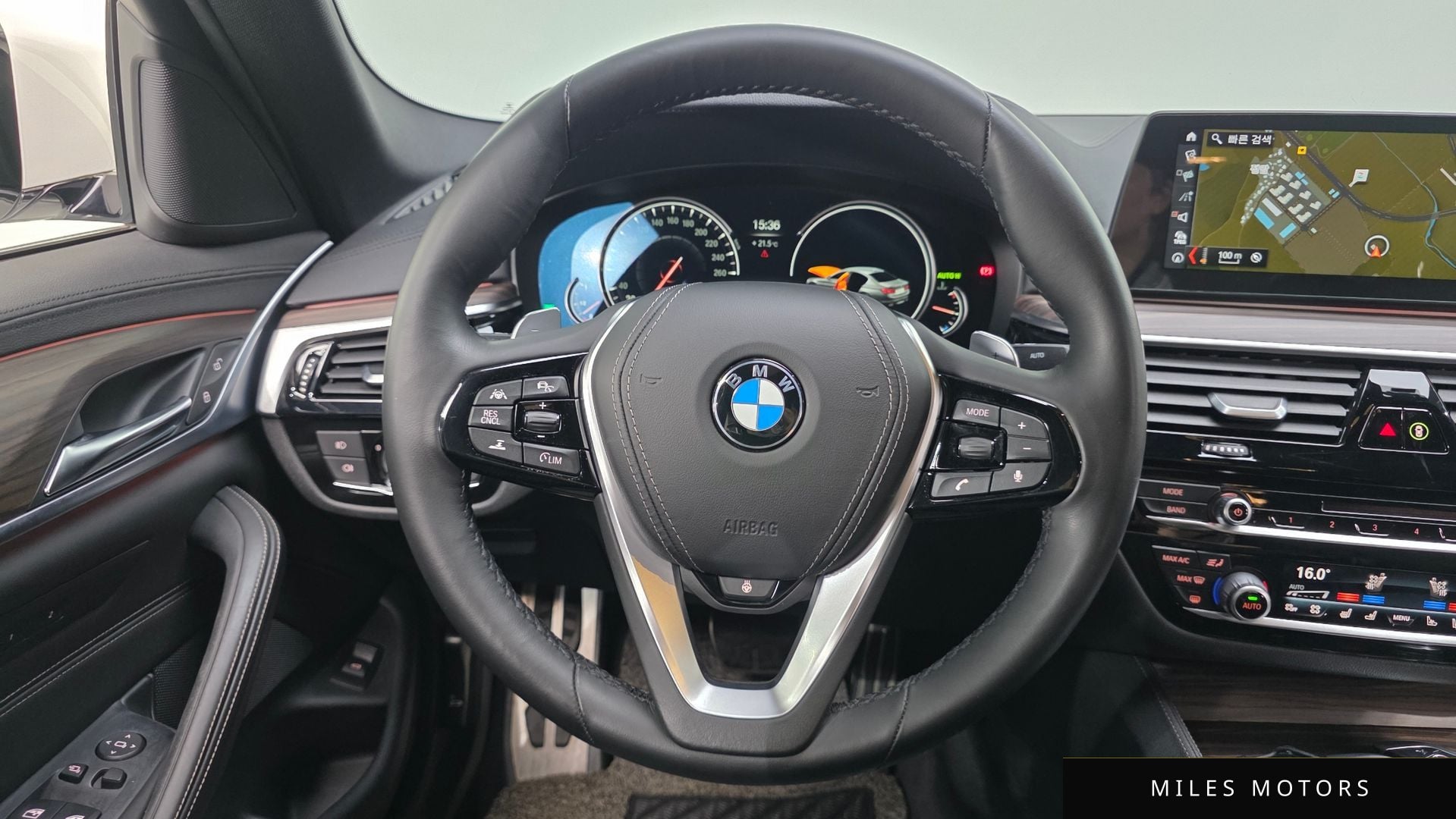 BMW 5시리즈 (G30) 2018 — миниатюра 13
