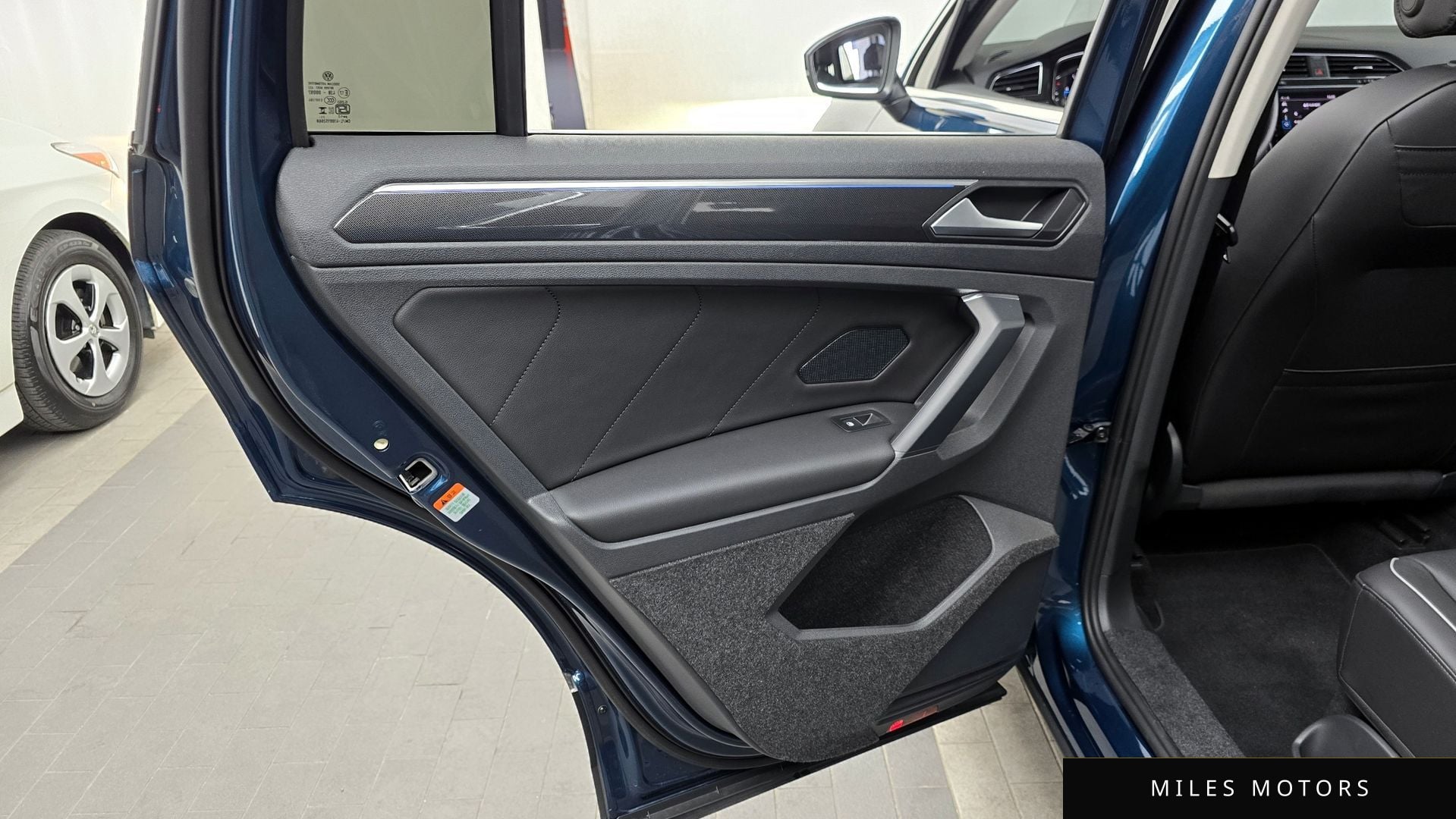 Volkswagen Tiguan 2024 — миниатюра 15