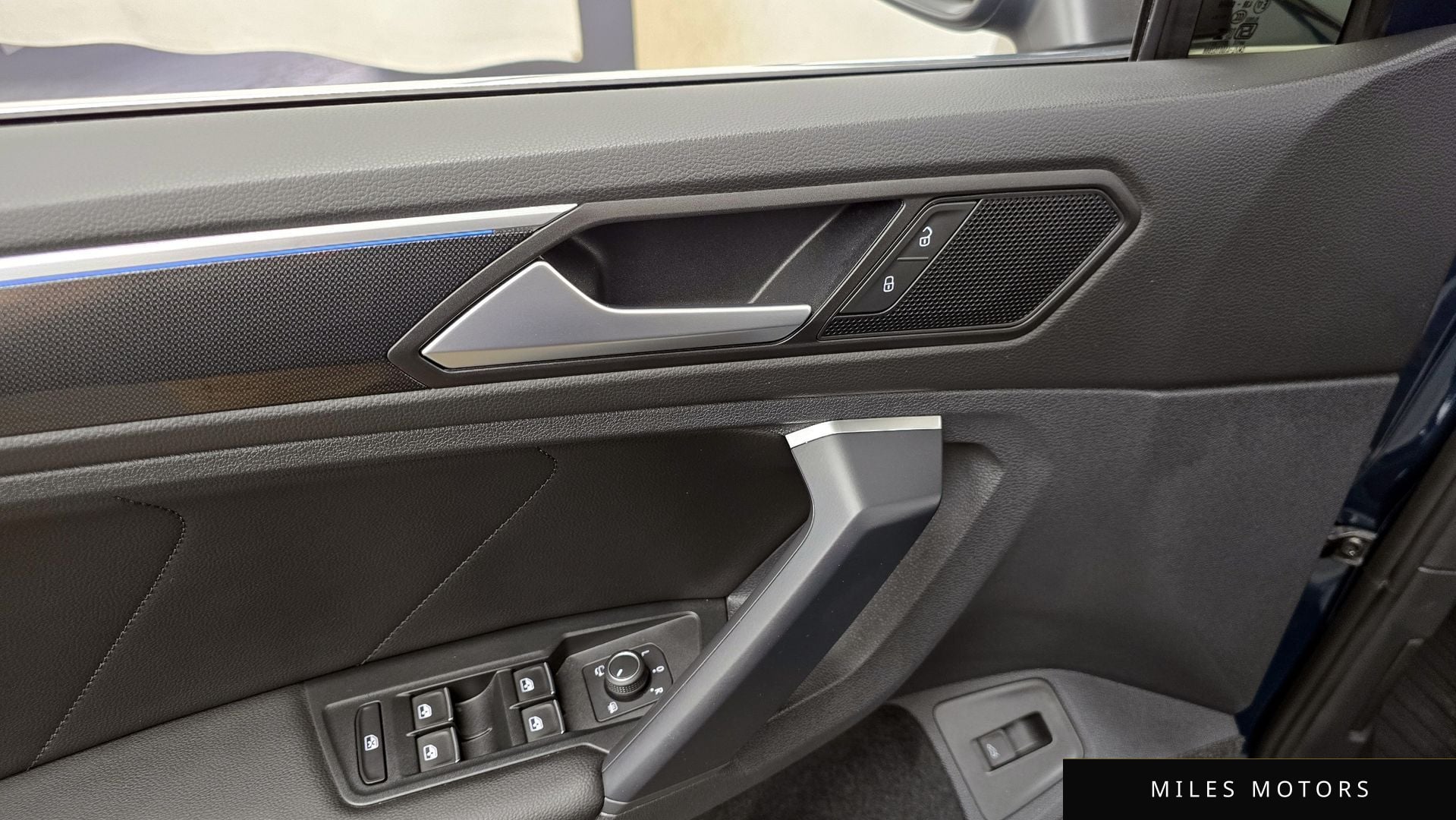 Volkswagen Tiguan 2024 — миниатюра 29