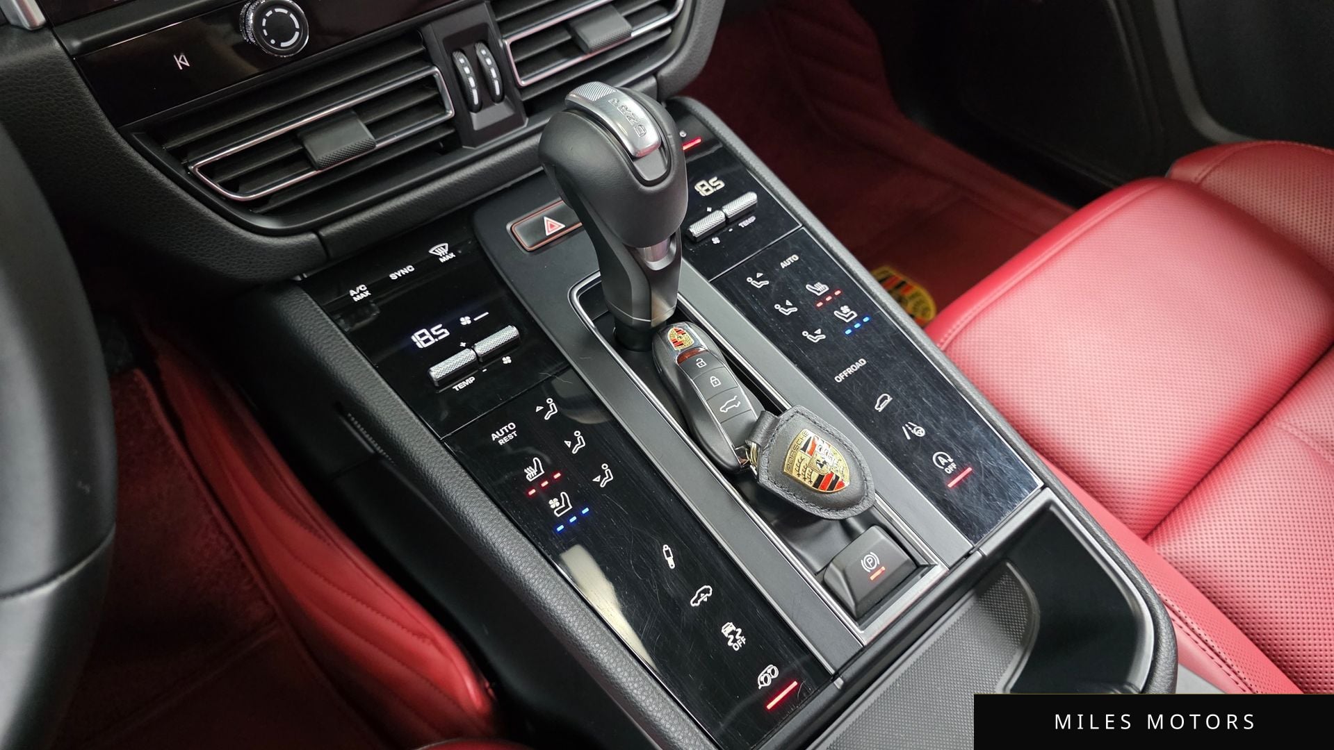 Porsche 마칸 2024 — миниатюра 9