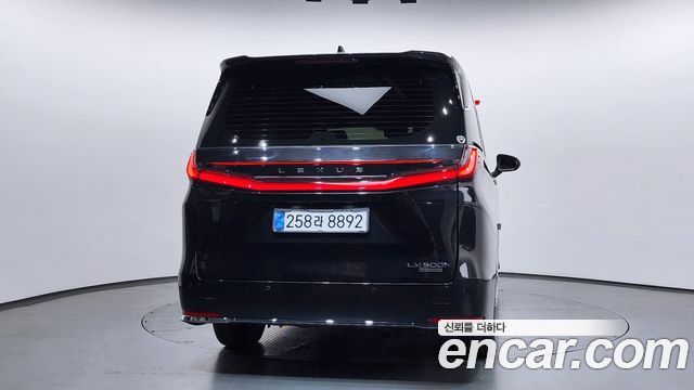 Лексус LM 2025 — миниатюра 4
