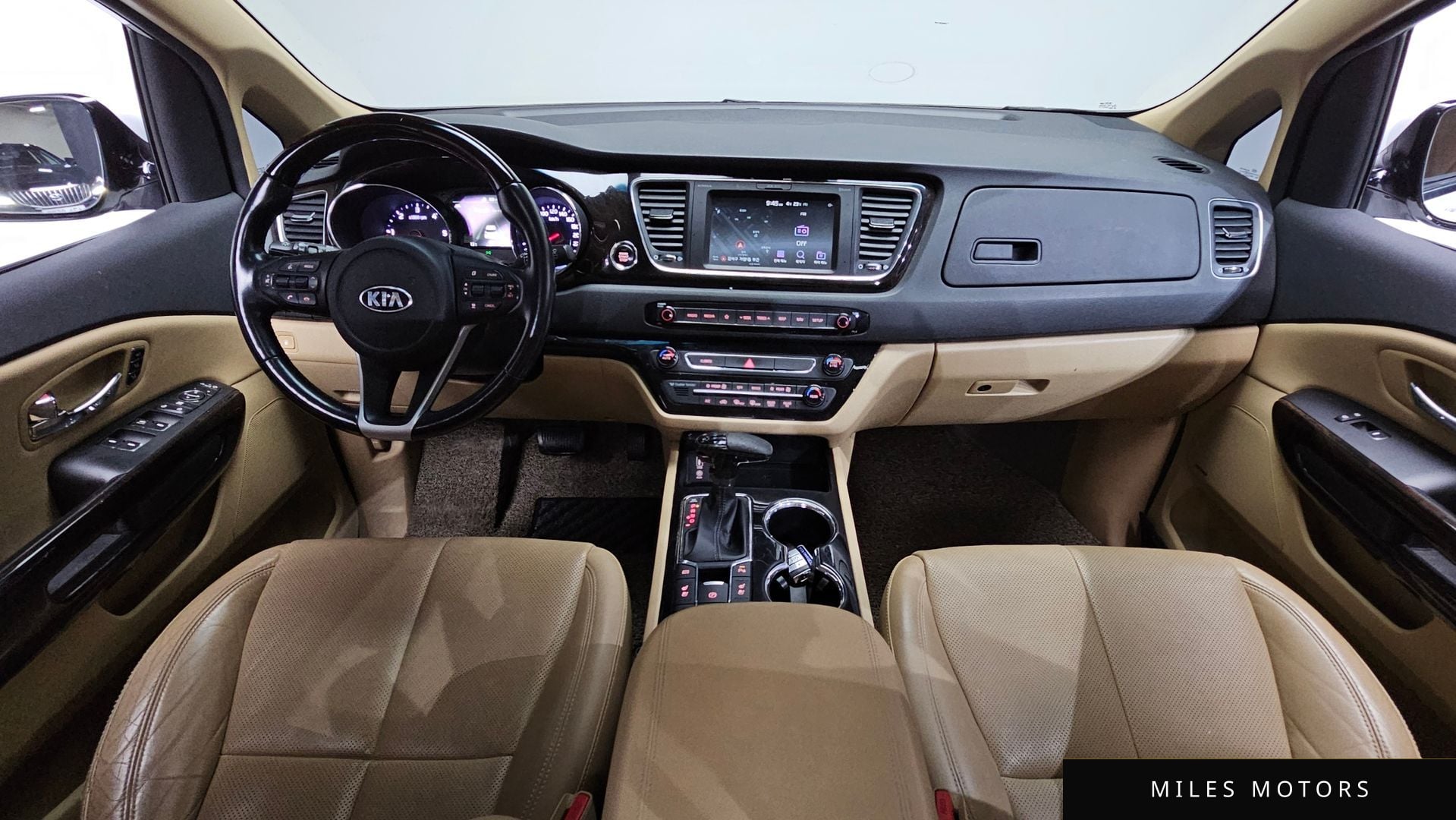 Kia Canival 2019 — миниатюра 9