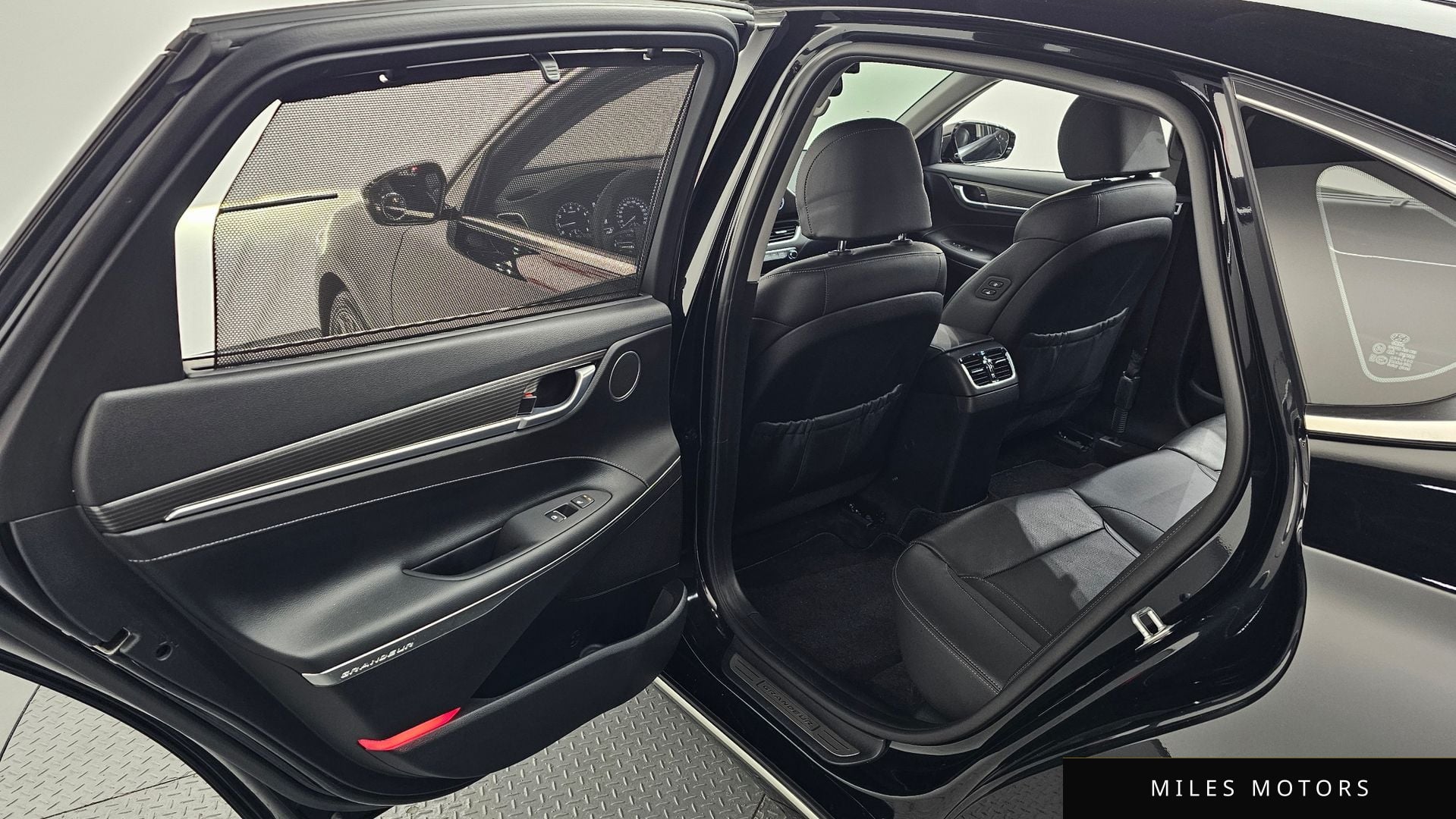 Hyundai Grandeur 2018 — миниатюра 27
