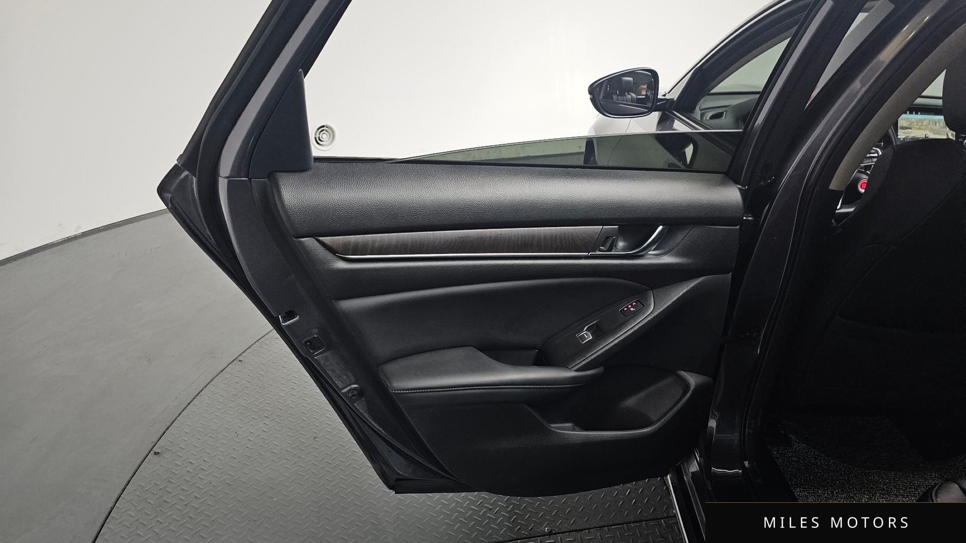 Honda Accord 2018 — миниатюра 15