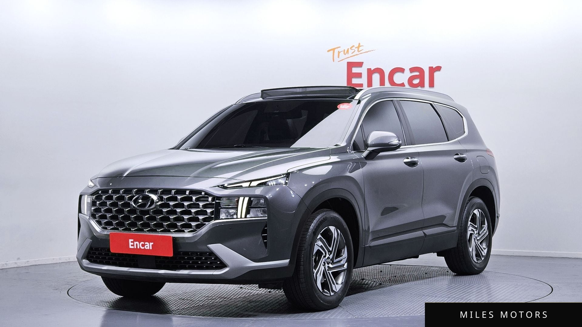 Hyundai Santafe 2022 — фото 1 из 12