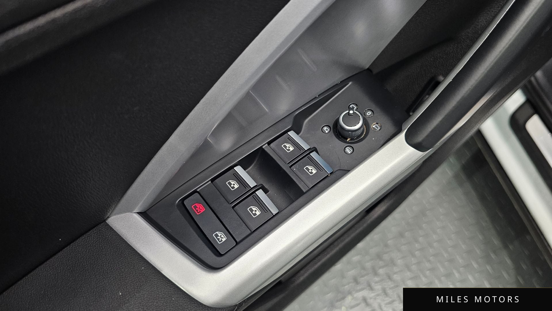 Audi Q3 (F3) 2022 — миниатюра 28