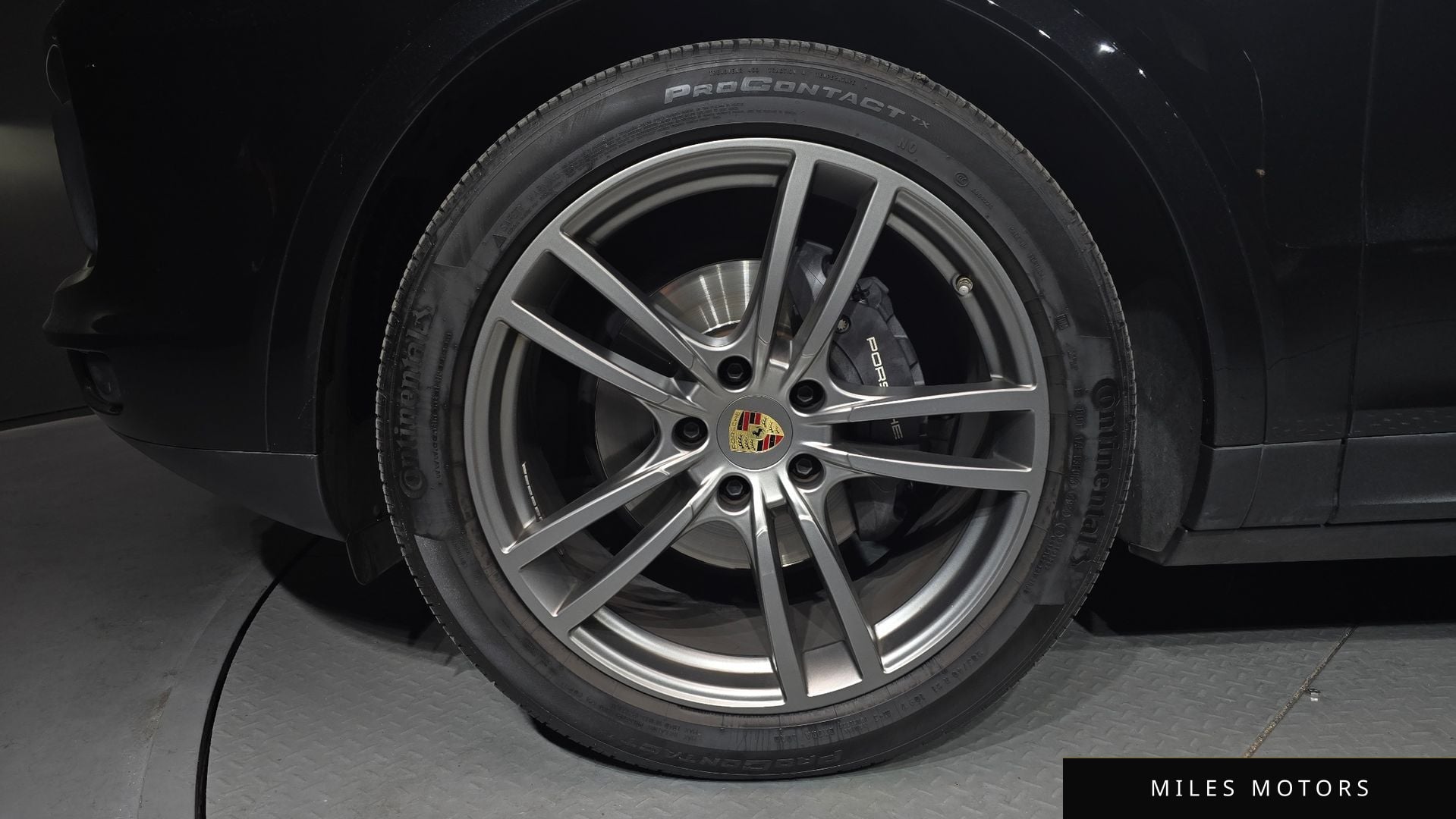 Porsche Cayenne 2023 — миниатюра 5