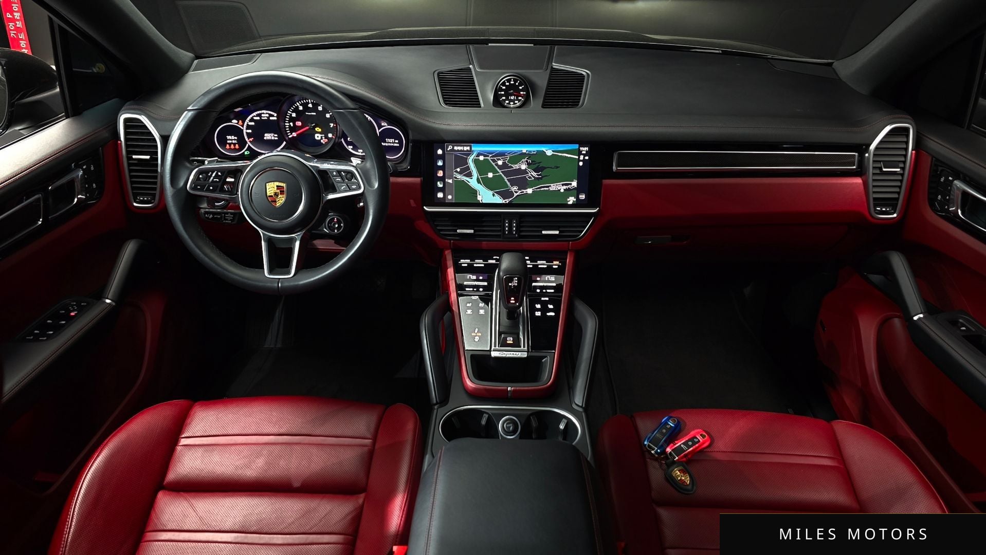 Porsche Cayenne 2023 — миниатюра 10