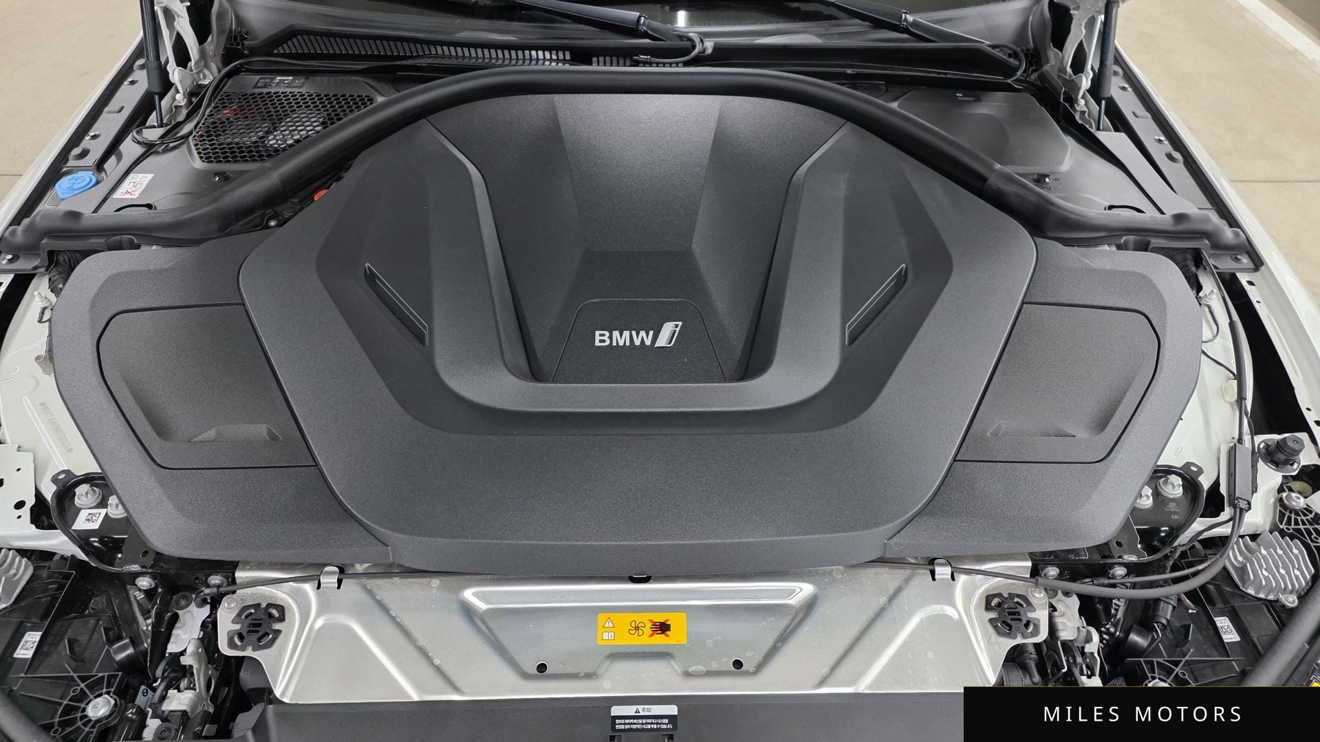 BMW i4 2024 — миниатюра 6