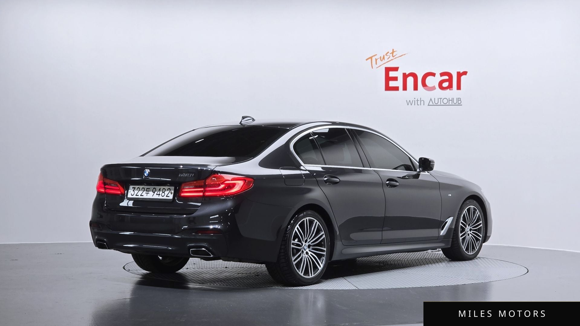 BMW 5 Series (G30) 2020 — миниатюра 2