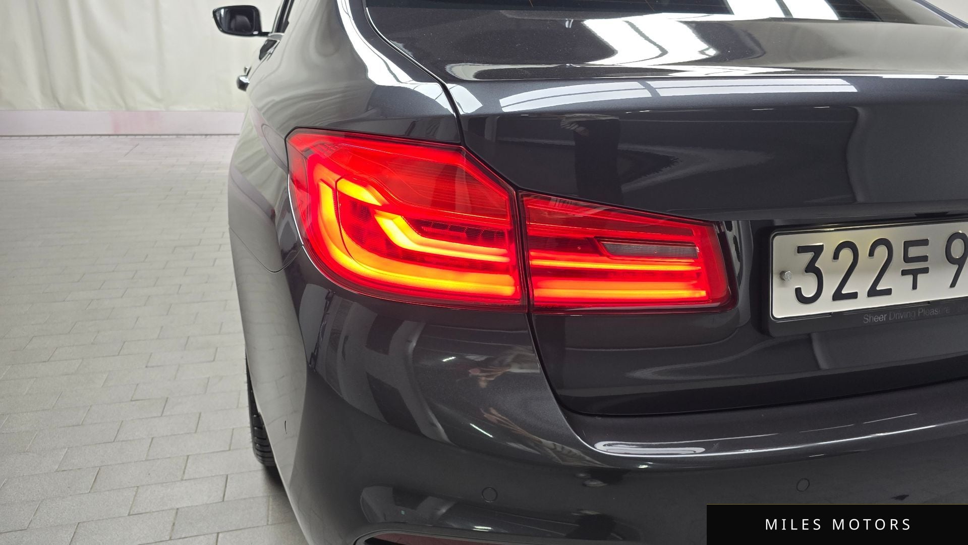 BMW 5 Series (G30) 2020 — миниатюра 9