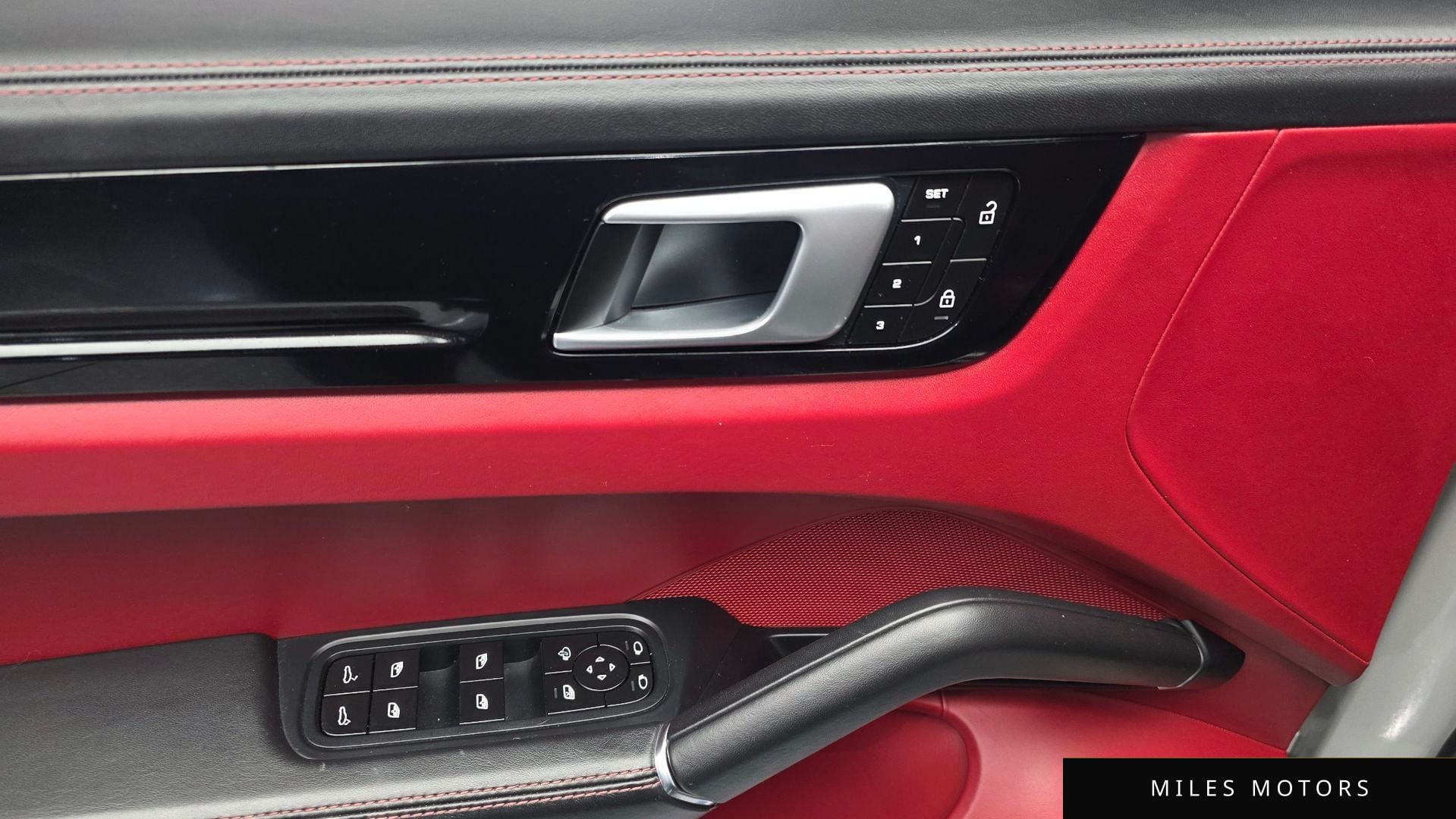Porsche 카이엔 (PO536) 2022 — миниатюра 31