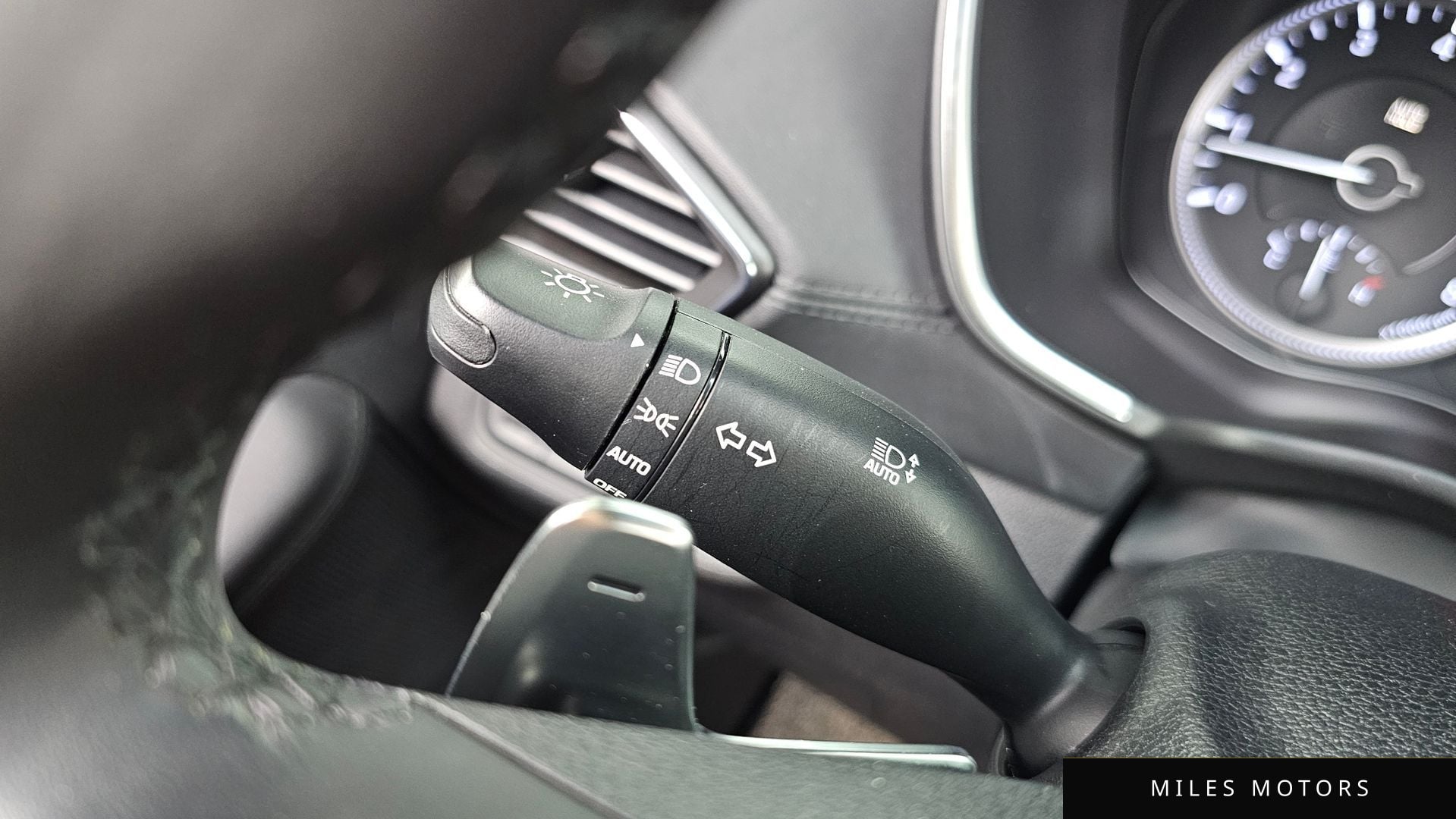 Hyundai Santafe 2019 — миниатюра 28