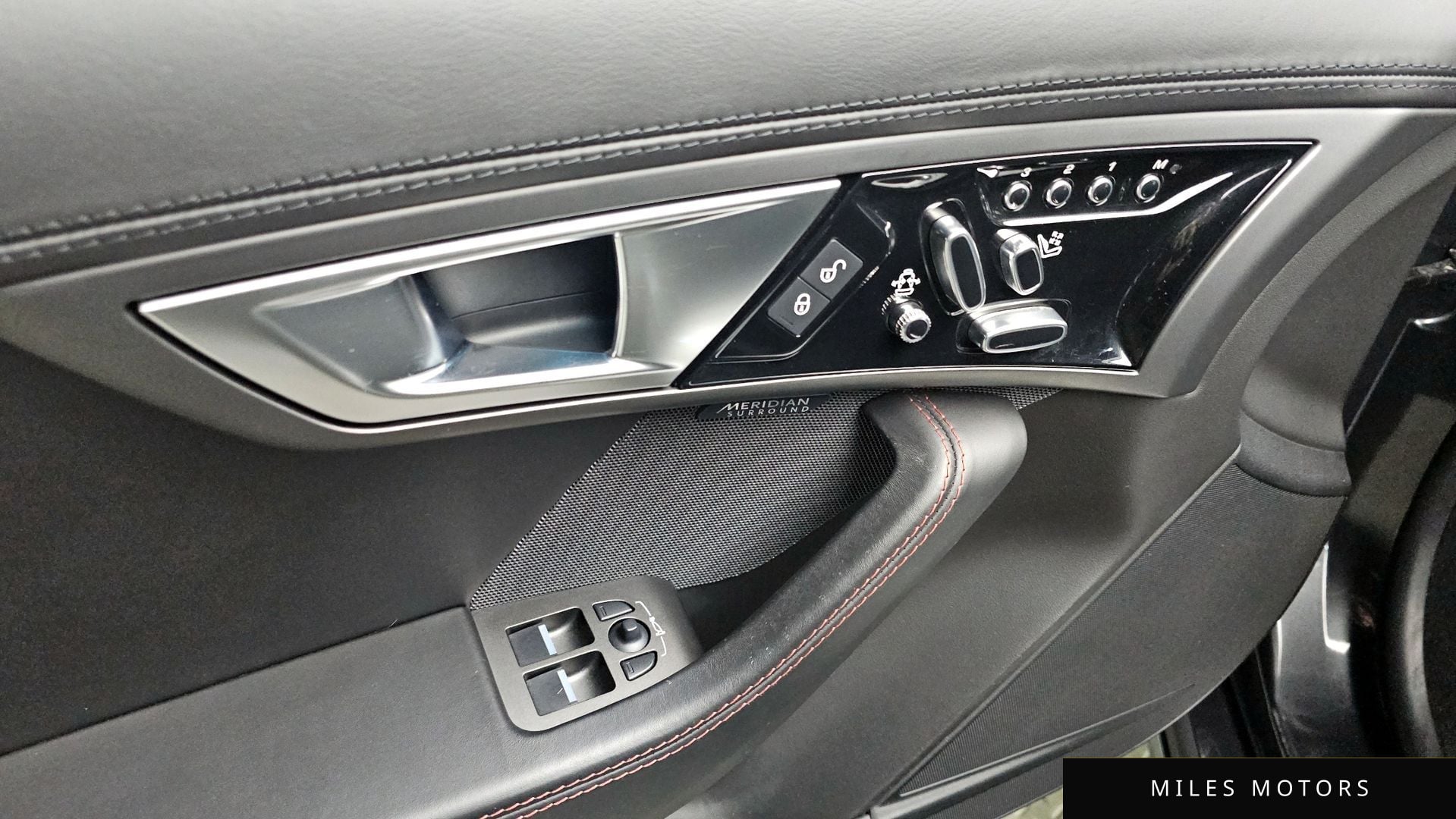 Jaguar F-TYPE 2016 — миниатюра 12