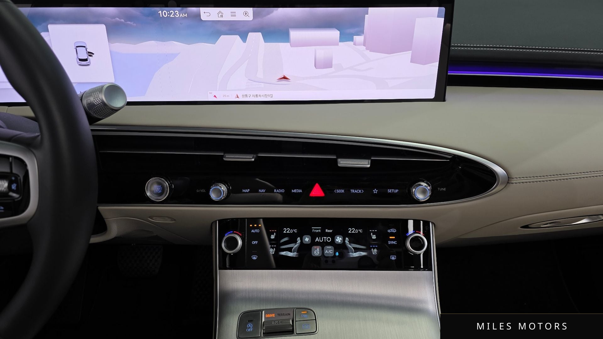 Genesis GV70 2025 — миниатюра 15