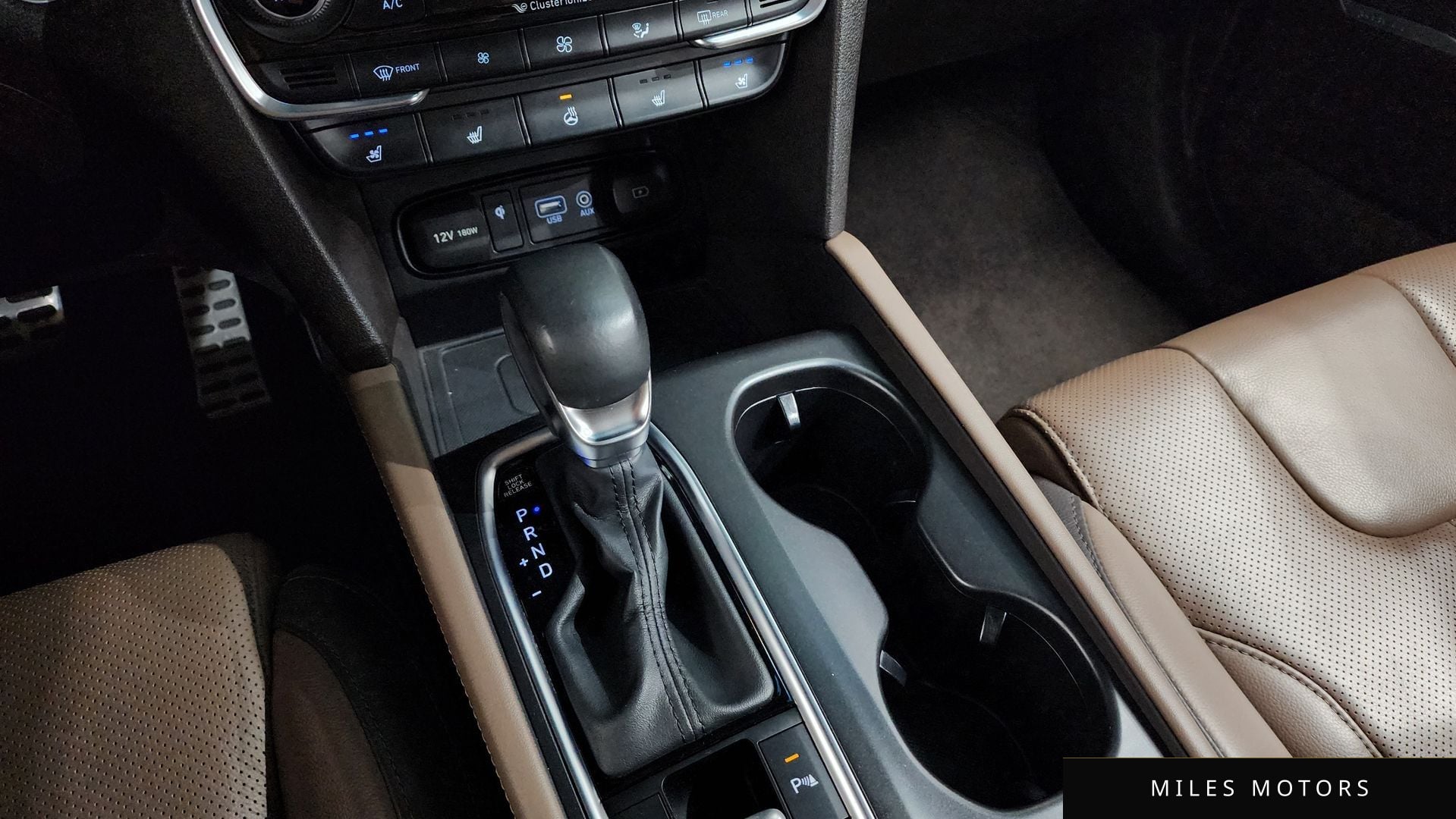 Hyundai Santafe 2019 — миниатюра 9