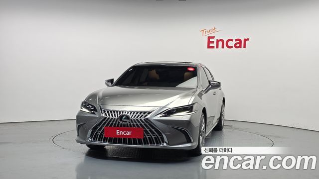 Лексус ES300h 2026 — миниатюра 3