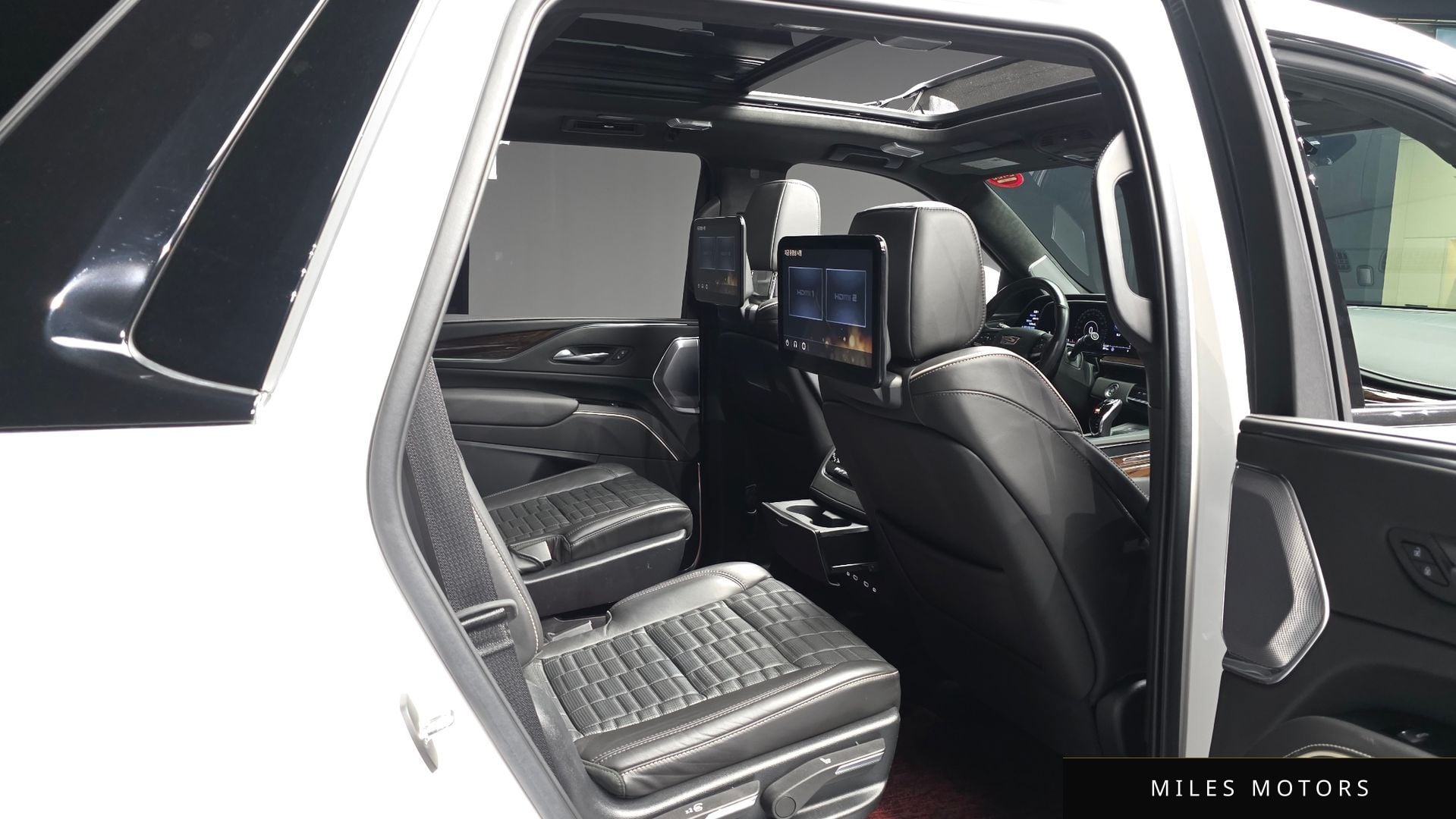 Cadillac 에스컬레이드 2022 — миниатюра 12