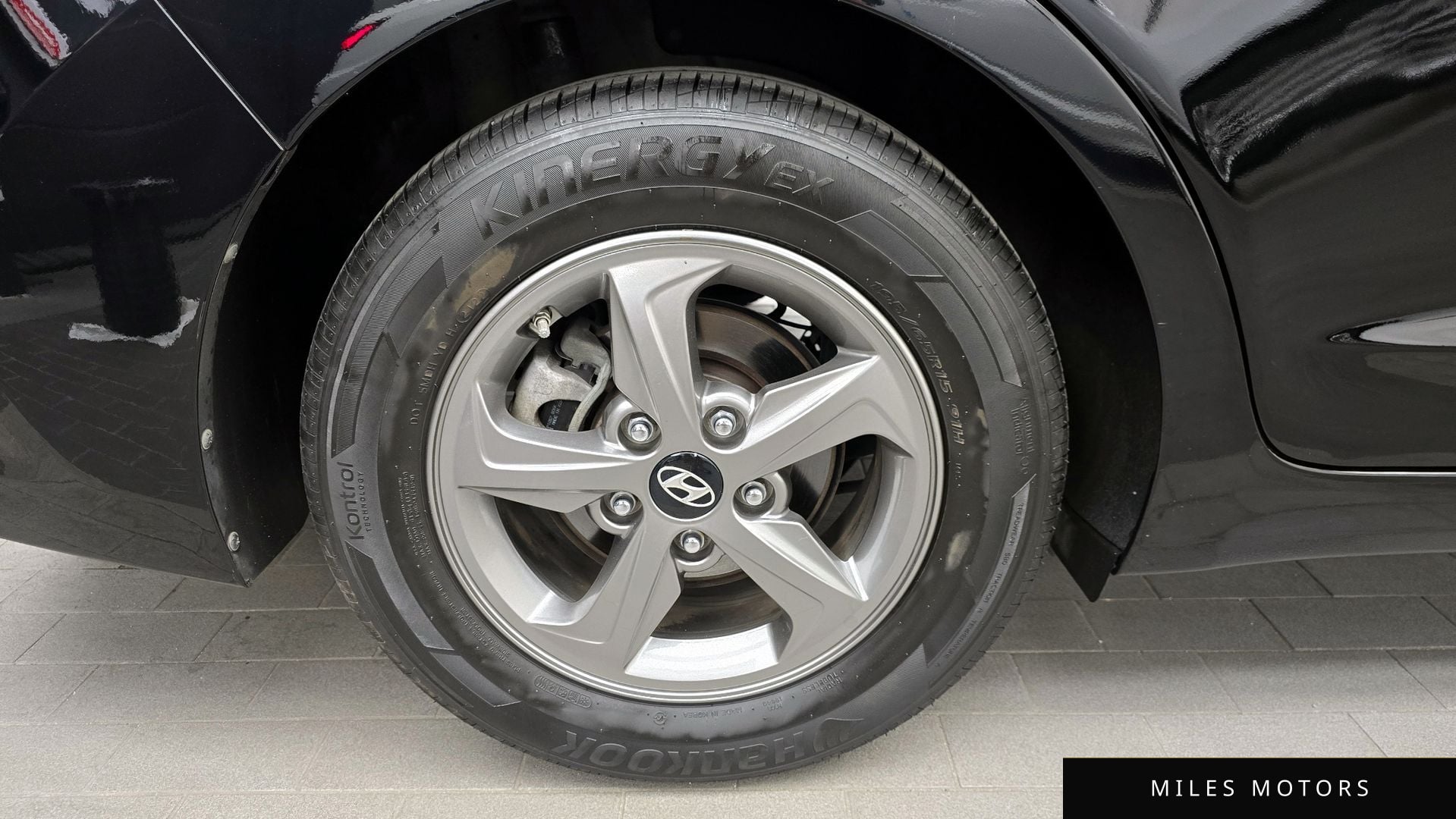 Hyundai AVANTE 2017 — миниатюра 5