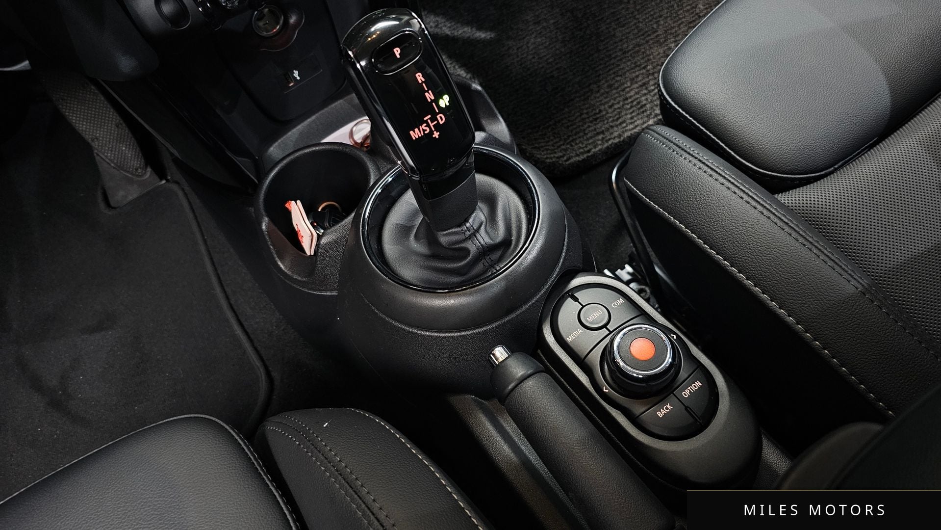 MINI Cooper 2022 — миниатюра 11