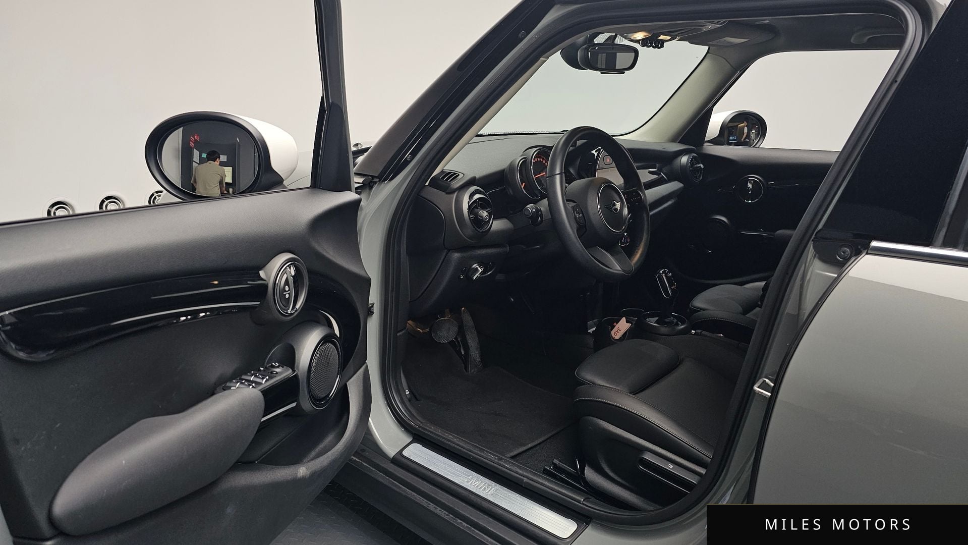MINI Cooper 2022 — миниатюра 12