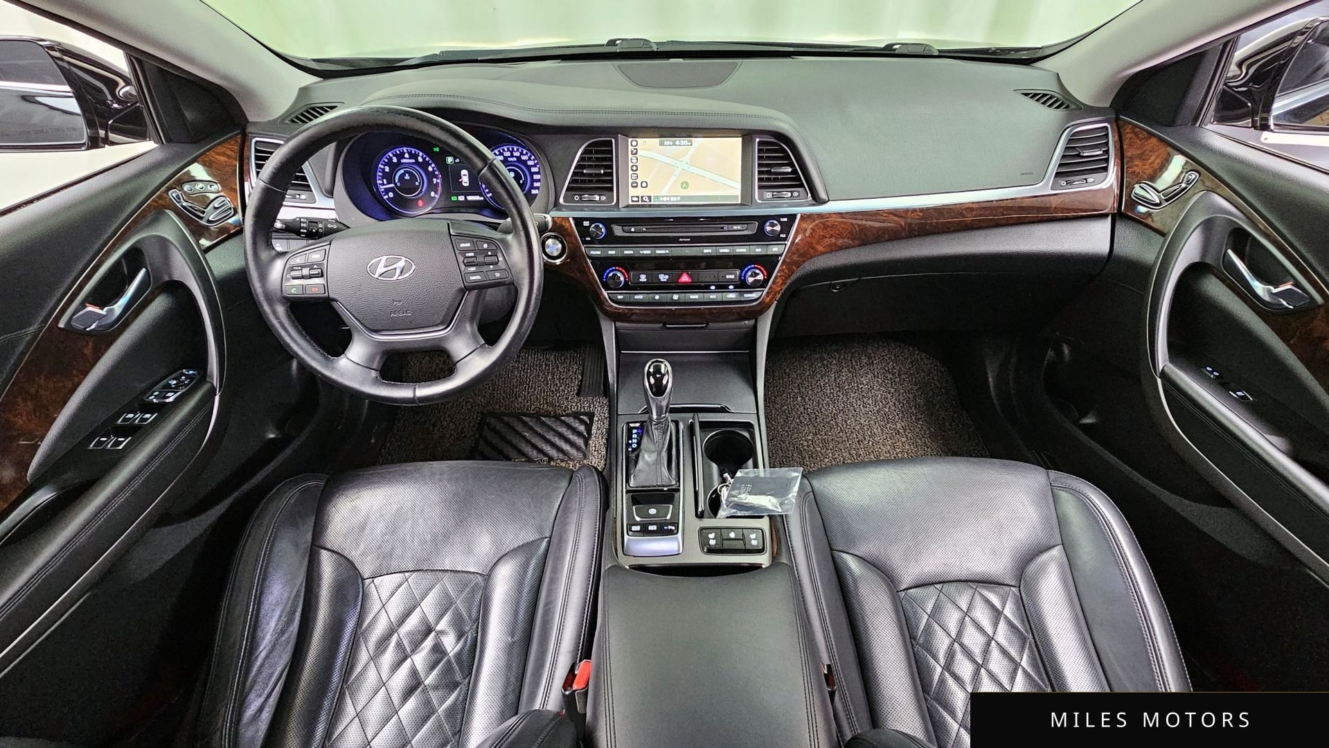 Hyundai Aslan 2015 — миниатюра 7